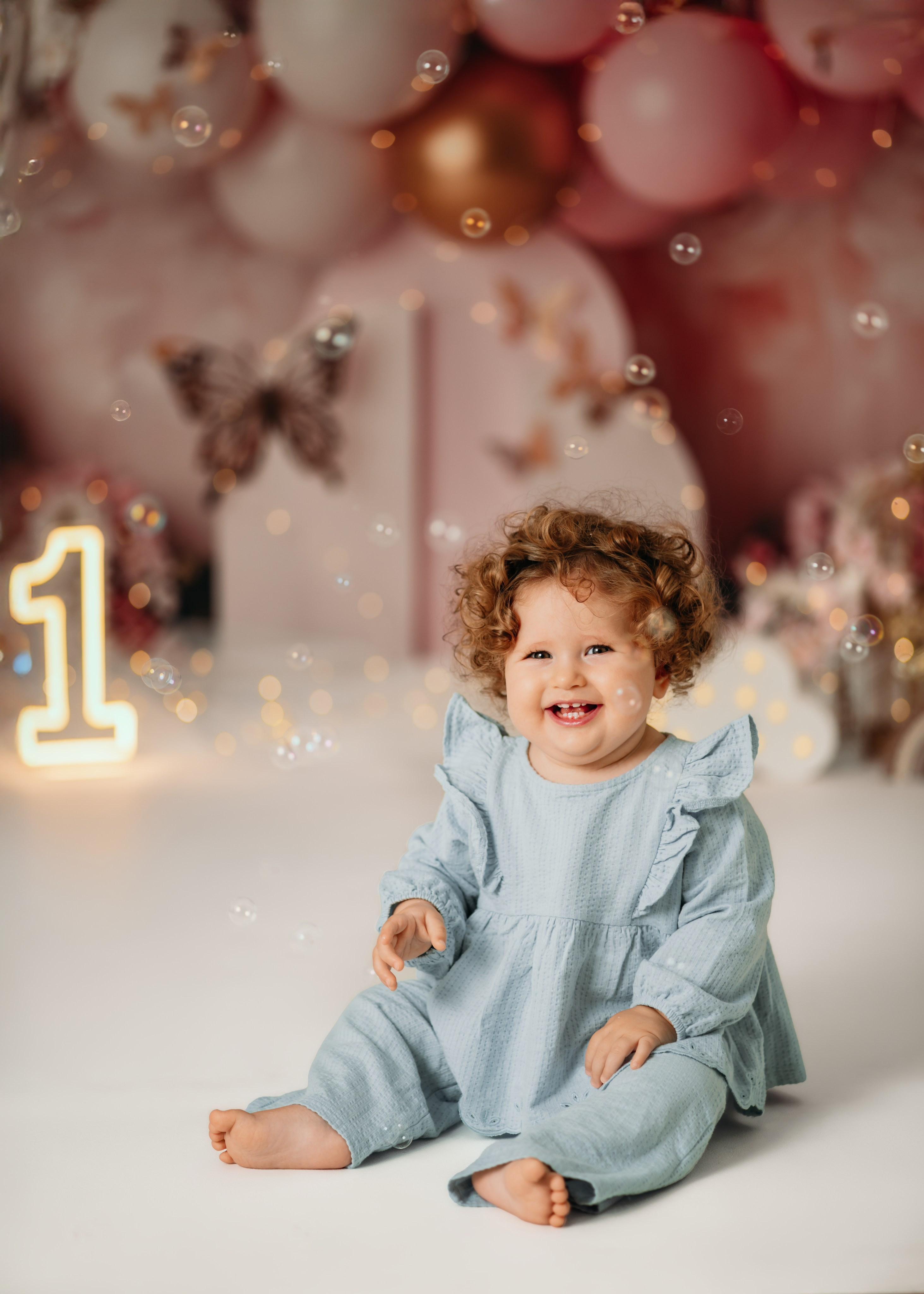 CAKE SMASH fotografisanje. DEČIJI FOTOGRAF BEOGRAD|FOTOGRAFISANJE KRŠTENJA|CAKE SMASH