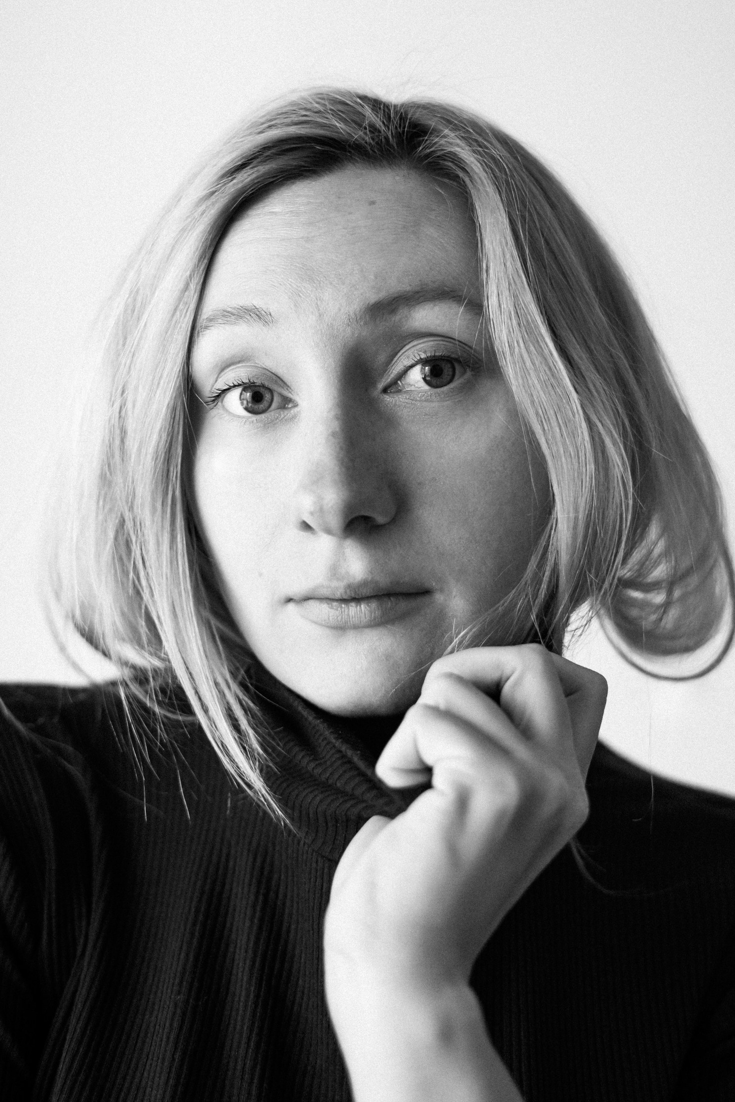 Контакты. Портретный фотограф из Берлина Daria Doch