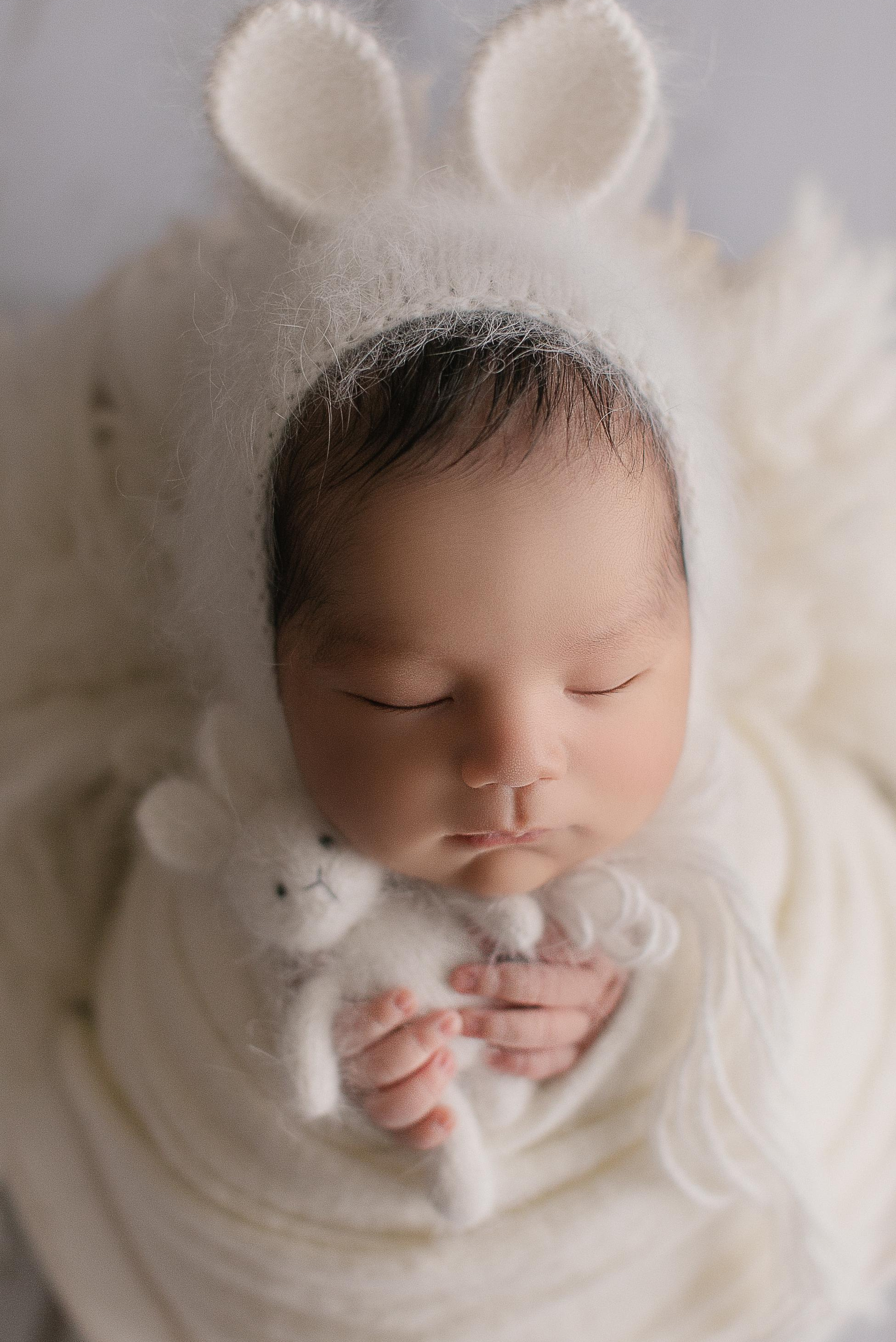 Newborn Photo Prices. Family, kids portrait and newborn photographer in Chicago Illinois
