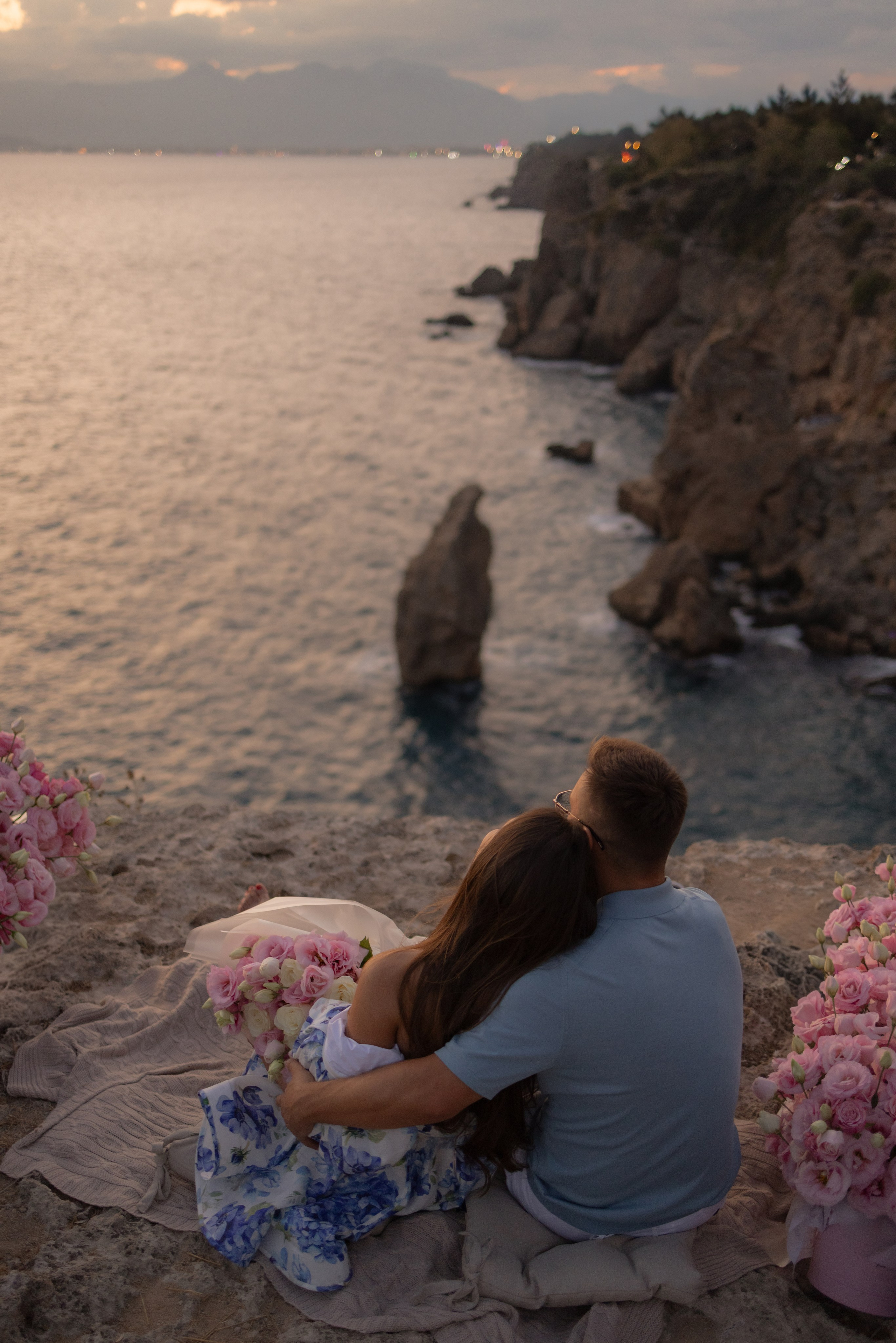 Предложения руки и сердца в Анталии. Предложения руки и сердца в Алании. Предложения руки и сердца в Белеке. Предложения руки и сердца в Турции. Предложения руки и сердца в Кемере. Где сделать предложение руки и сердца в Алании? Предложение руки и сердца на яхте в Турции . Фотограф в Анталии. предложение руки и сердца в анталии. сделать предложение в турции кемер. предложение руки и сердца анталия.