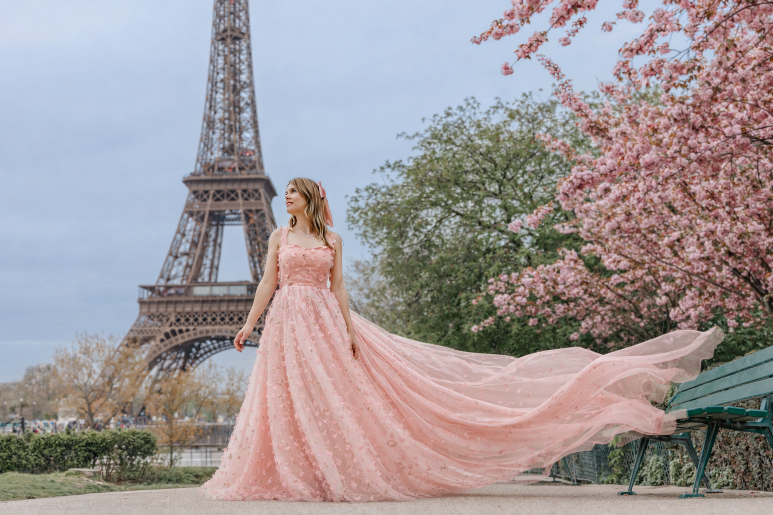 🌸 Cherry Blossoms in Paris: Best Places, Timing & Photoshoot Guide. Photographe à Paris