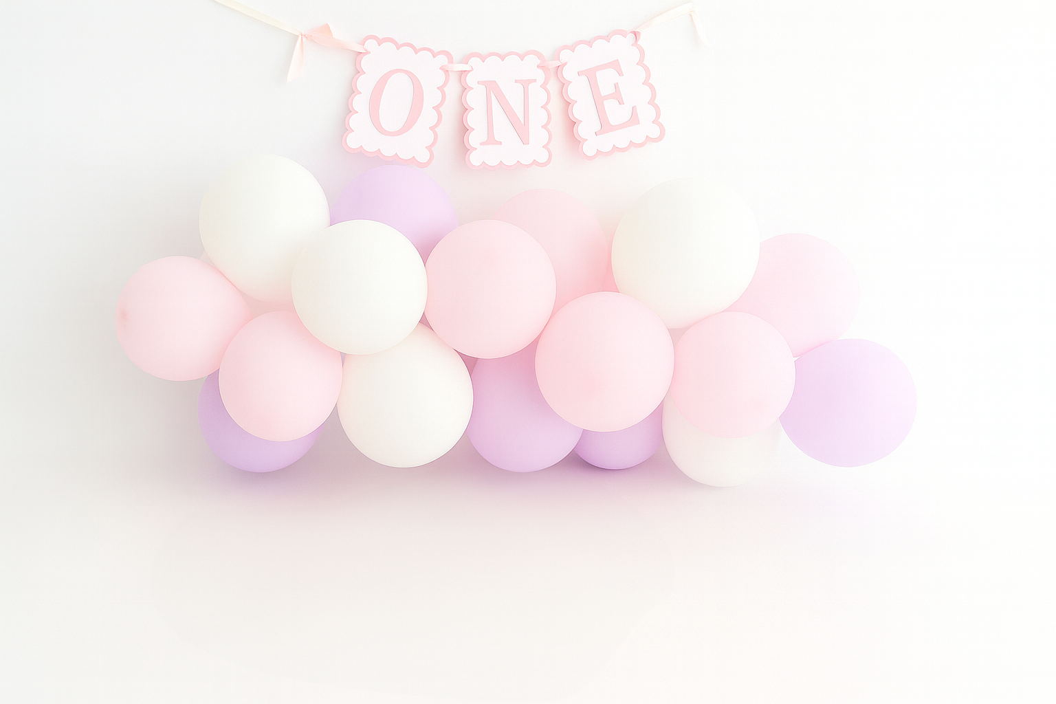 Cake Smash Themes. Newborn and family photographer. Hills District. Sydney