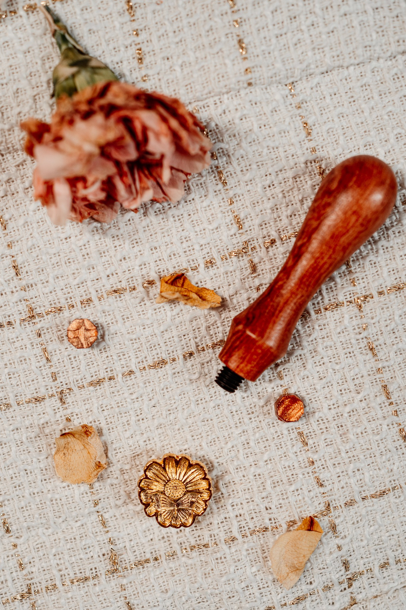 Ceară și sigilii. Fotograf Nuntă, Botez și Cununie Civilă în București - Mihai Popa