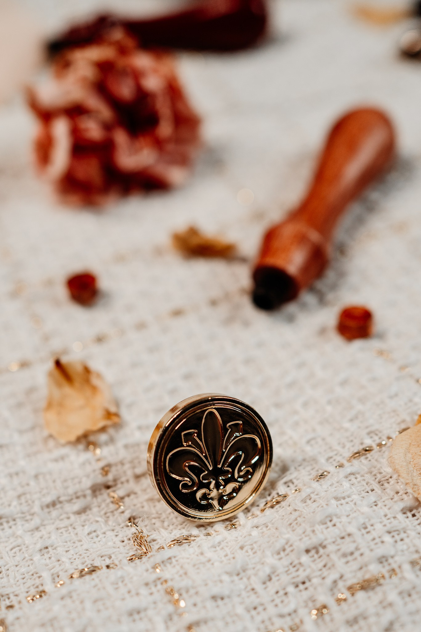 Ceară și sigilii. Fotograf Nuntă, Botez și Cununie Civilă în București - Mihai Popa