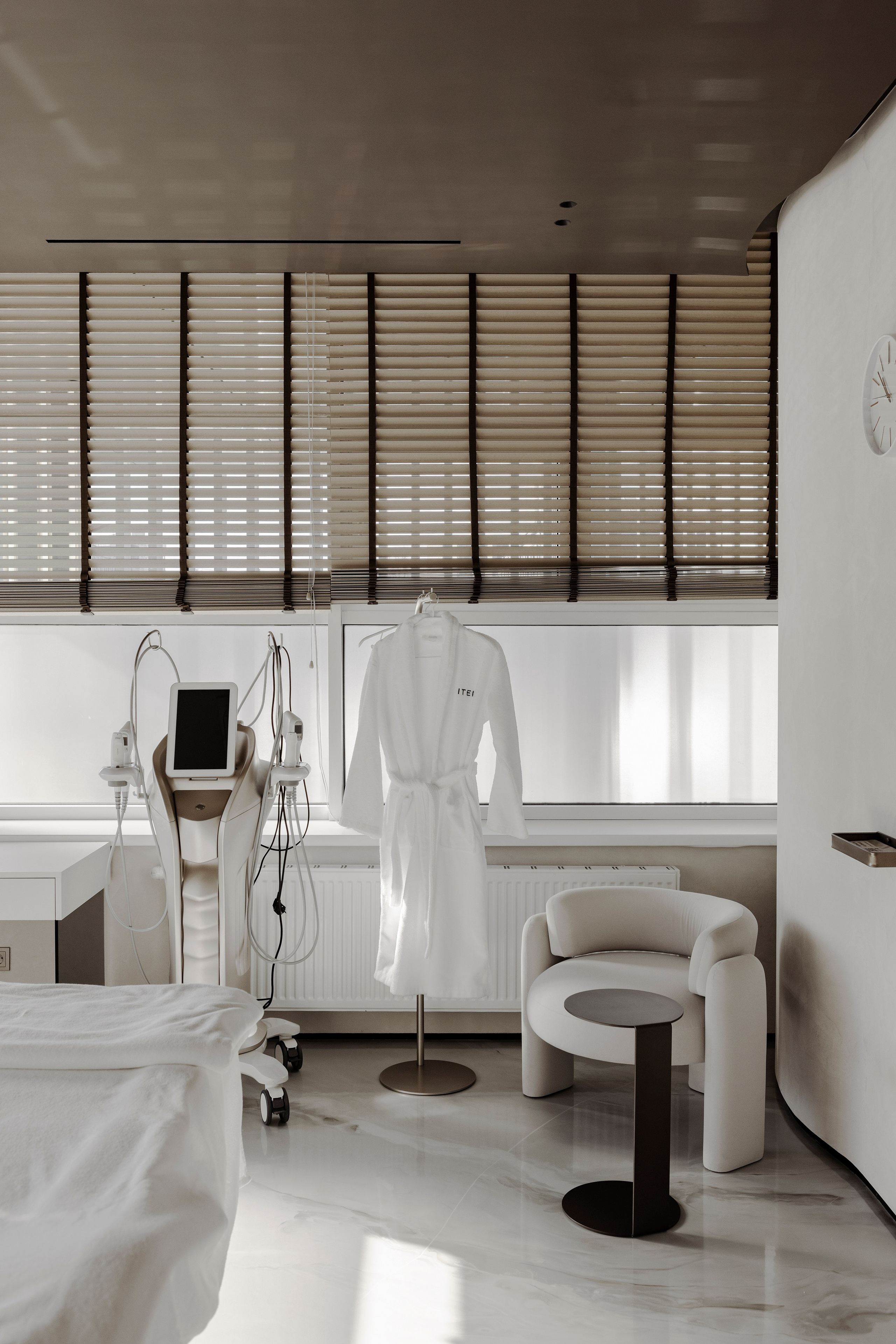 ITEIRA CLINIC OF AESTHETIC MEDICINE AND COSMETOLOGY. Interior Design | Alena Bulataya Design Buro