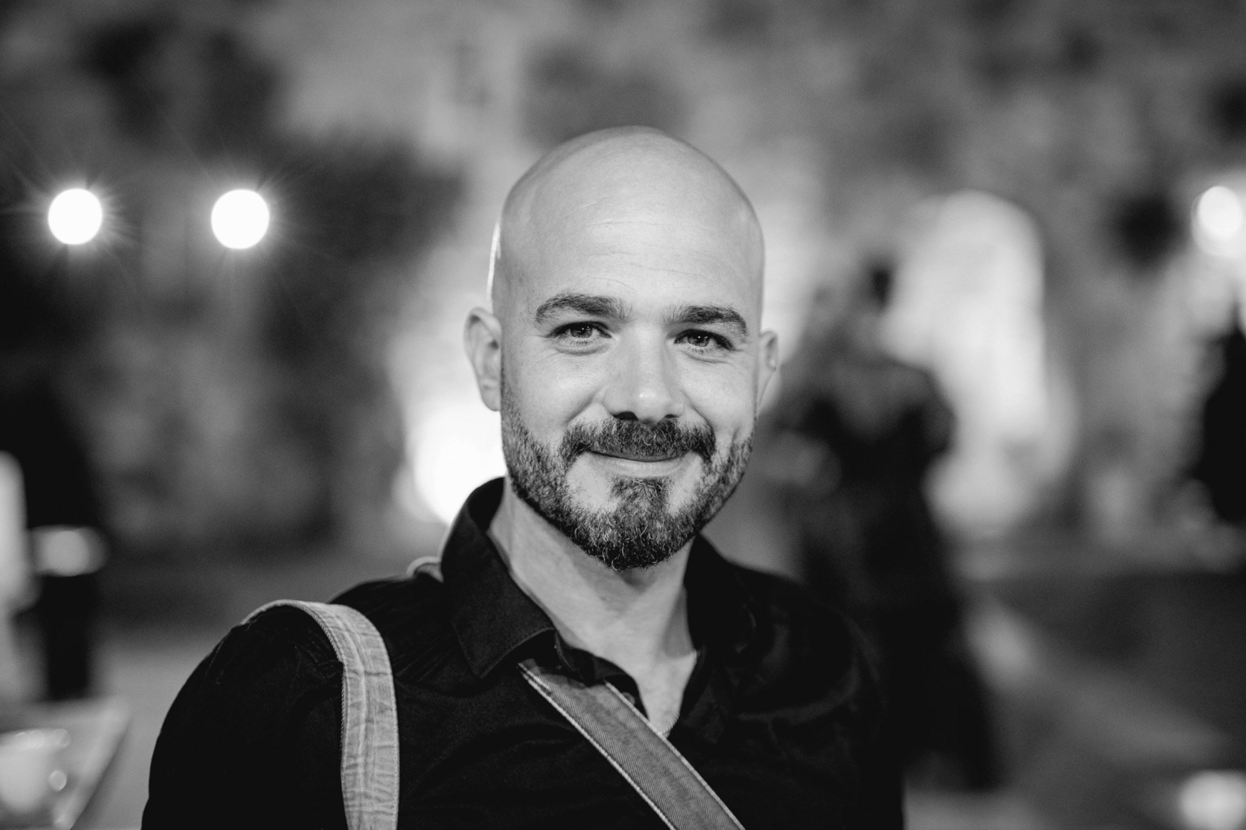 ABOUT ME. AMIR BUCHNIK PHOTOGRAPHER