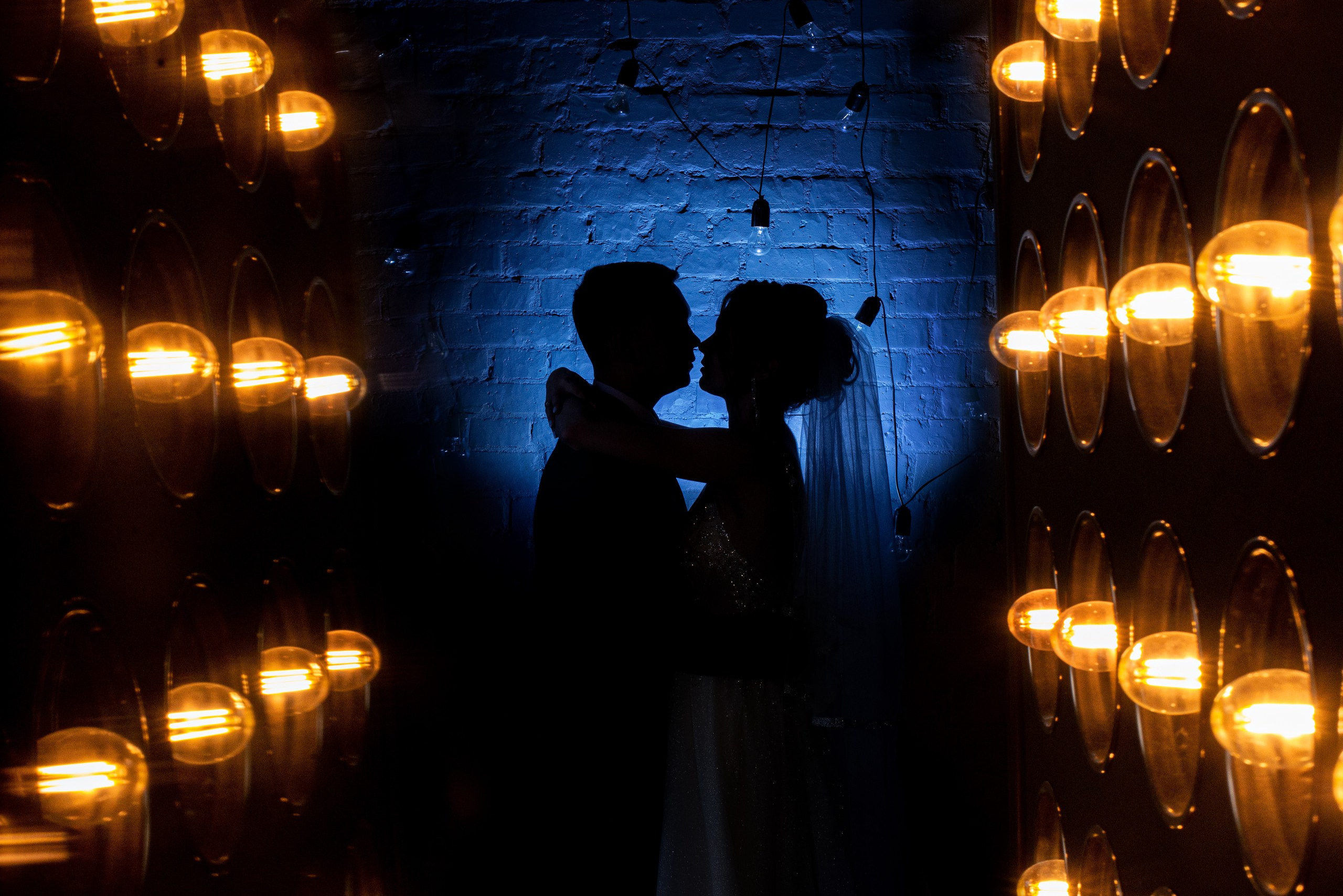 ВЕСІЛЬНА ЗЙОМКА КИЇВ. Олексій Ревуцький - весільний та сімейний фотограф