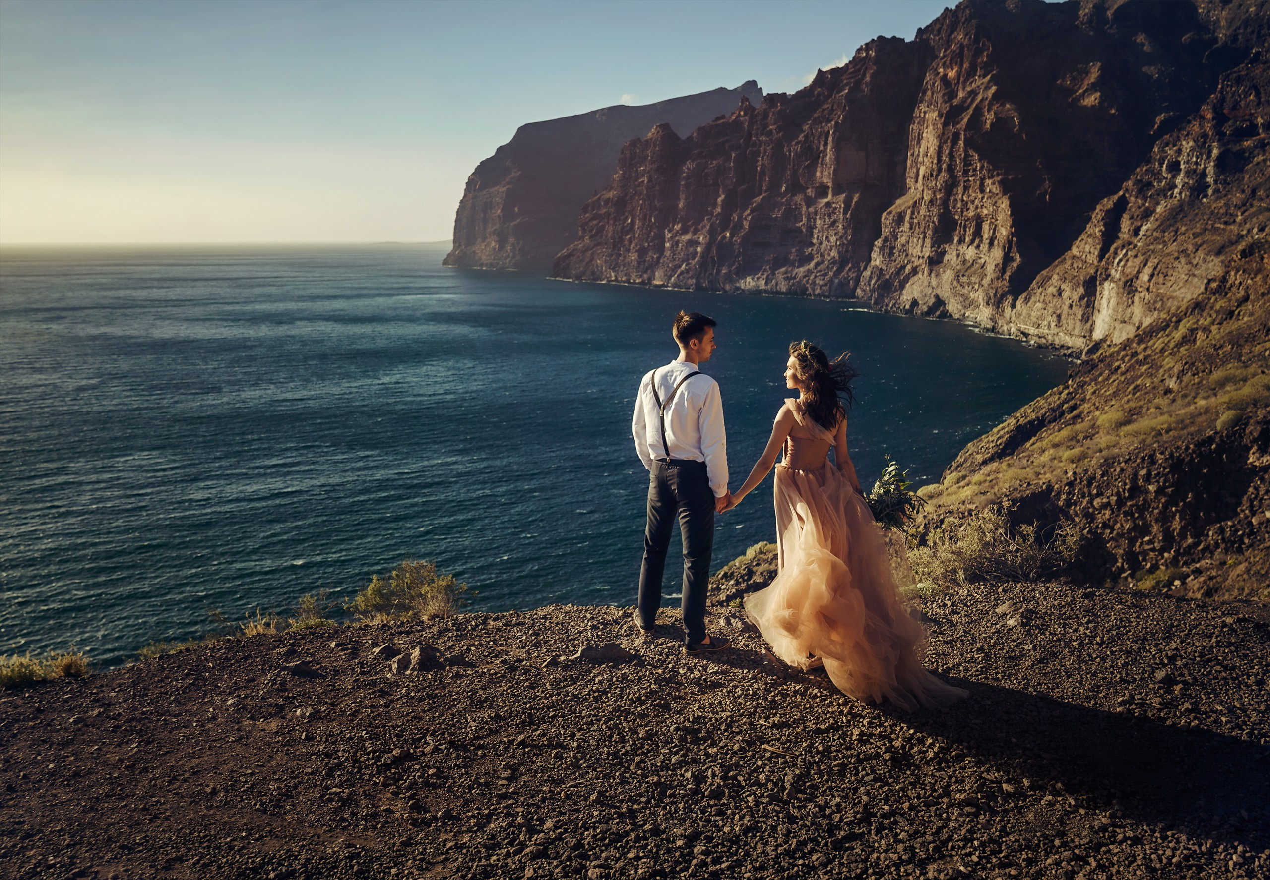 Mejores localizaciones para sesiones de fotos en Tenerife Sur | Fotógrafo en Tenerife. Fotógrafa de familias, bodas, comuniones, newborn, premamá en Tenerife | Sesiones con vestidos voladores | Tania Bonnet