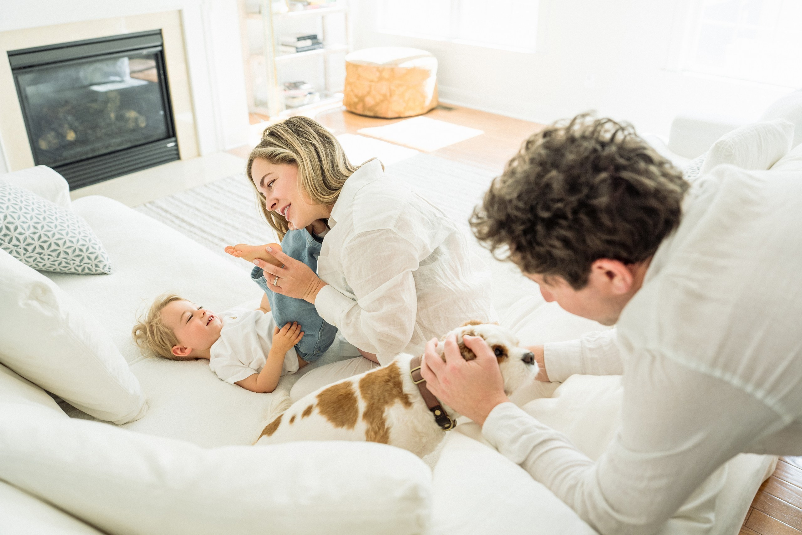 What to Wear for Your Family Photoshoot: Complete Style Guide. Alisa Tant — Family & Newborn Photographer in Bucks County, Pennsylvania