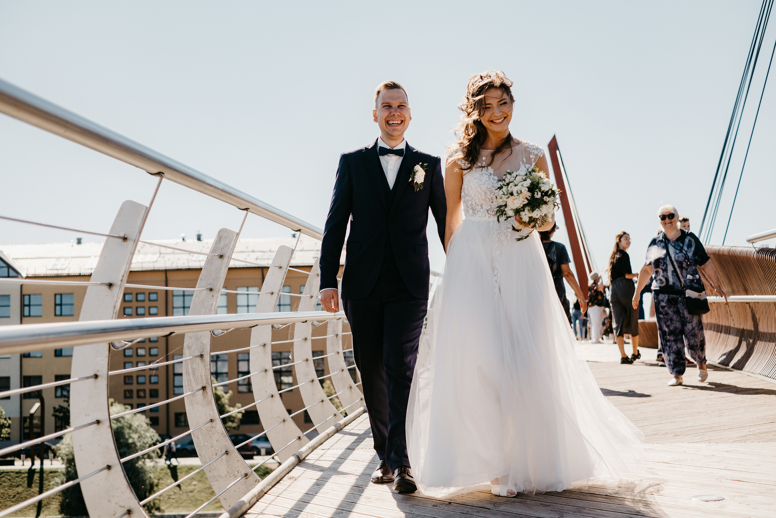 Kāzu fotosesija Jelgavā. Kāzu × Ģimenes notikumu fotografs Edgars Kalniņš