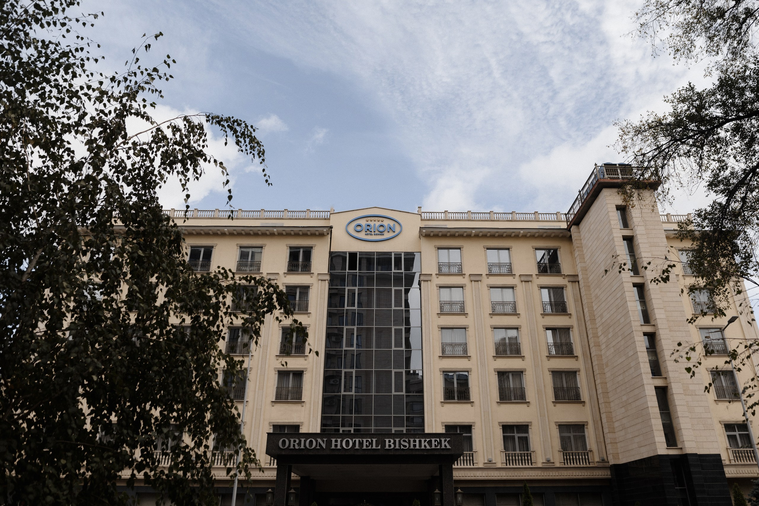 Отели для свадебной фотосъемки в Бишкеке. Азимжан Нуритдинходжаев — свадебный фотограф