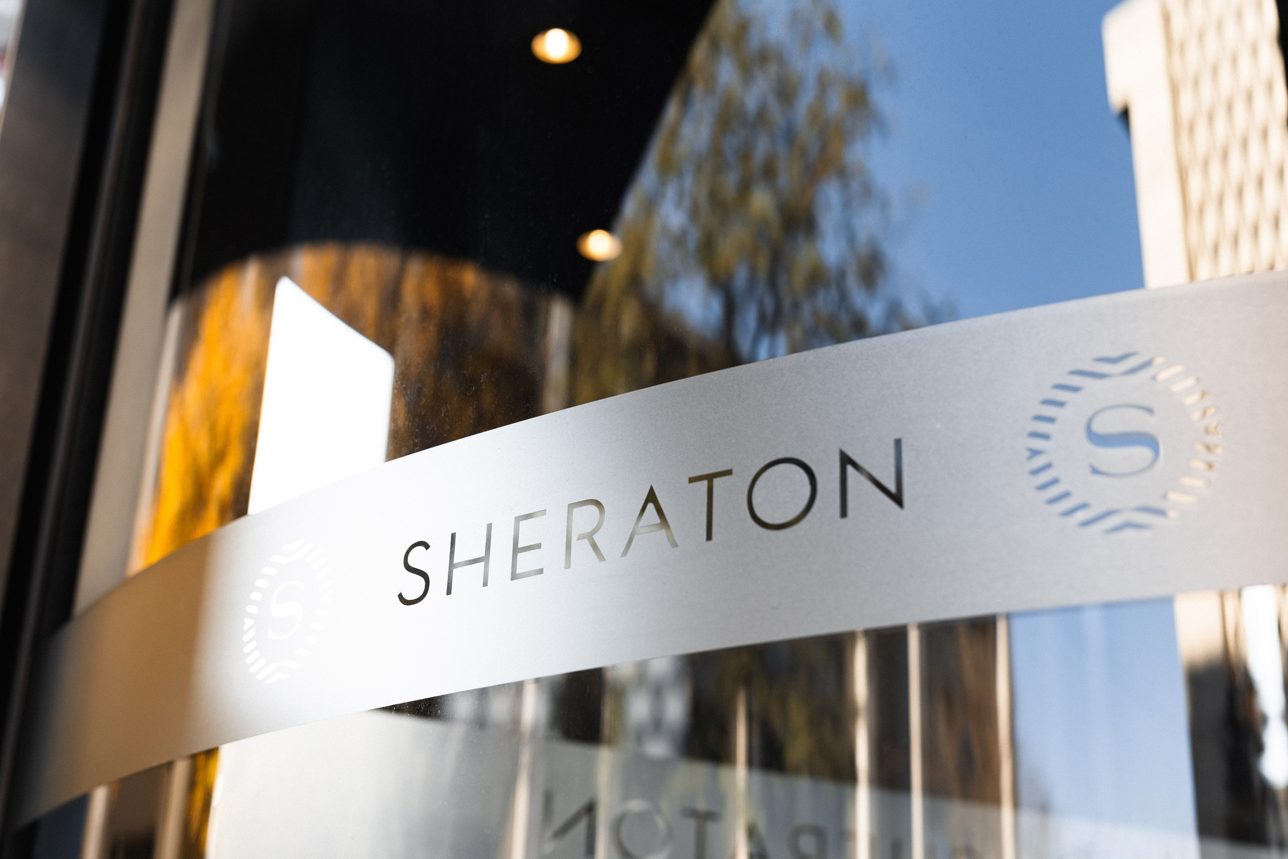 Отели для свадебной фотосъемки в Бишкеке. Азимжан Нуритдинходжаев — свадебный фотограф