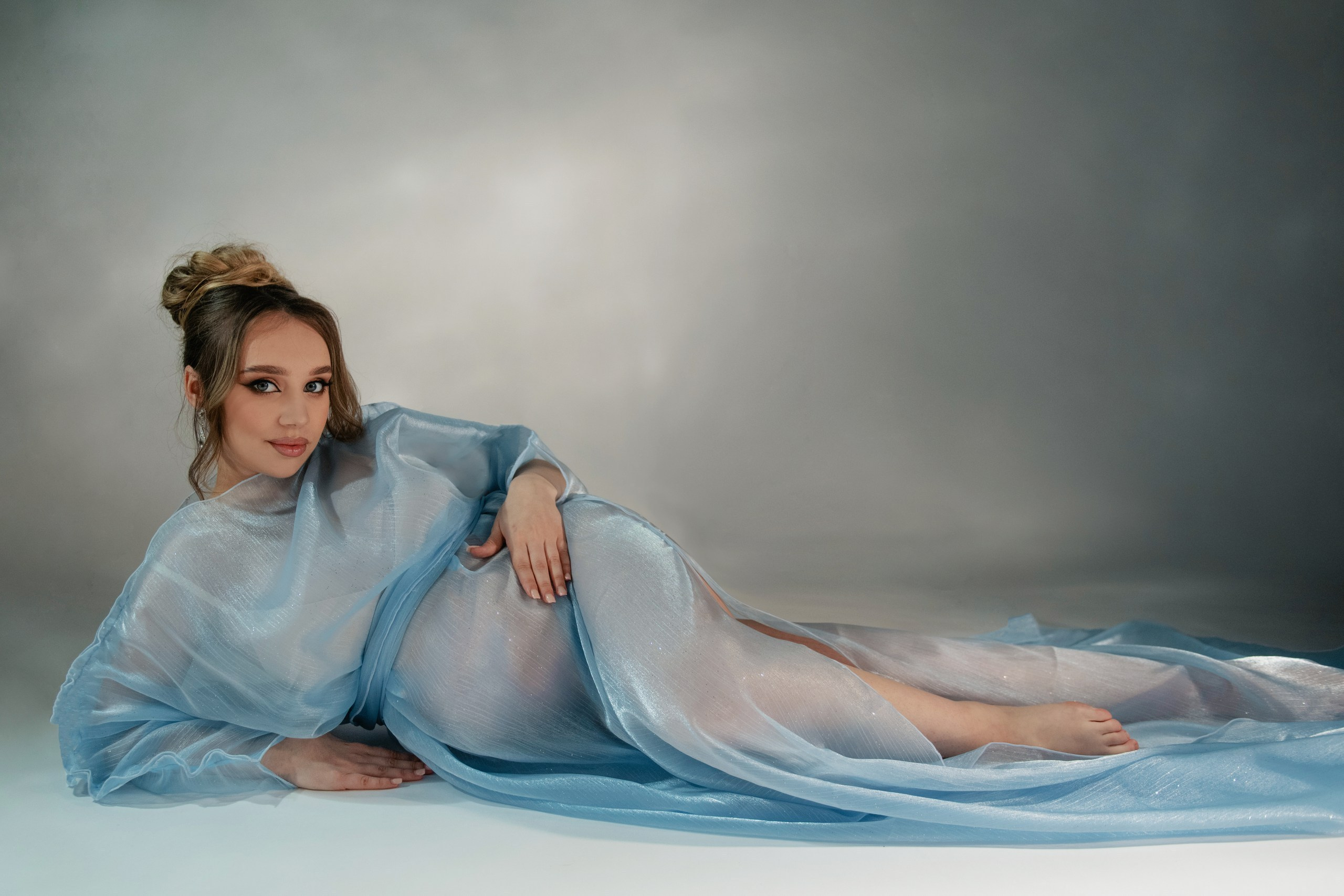 Ceník venkovního a ateliérového focení v Praze a České republice. Profesionální fotografka v Praze Anastasia Haritonova