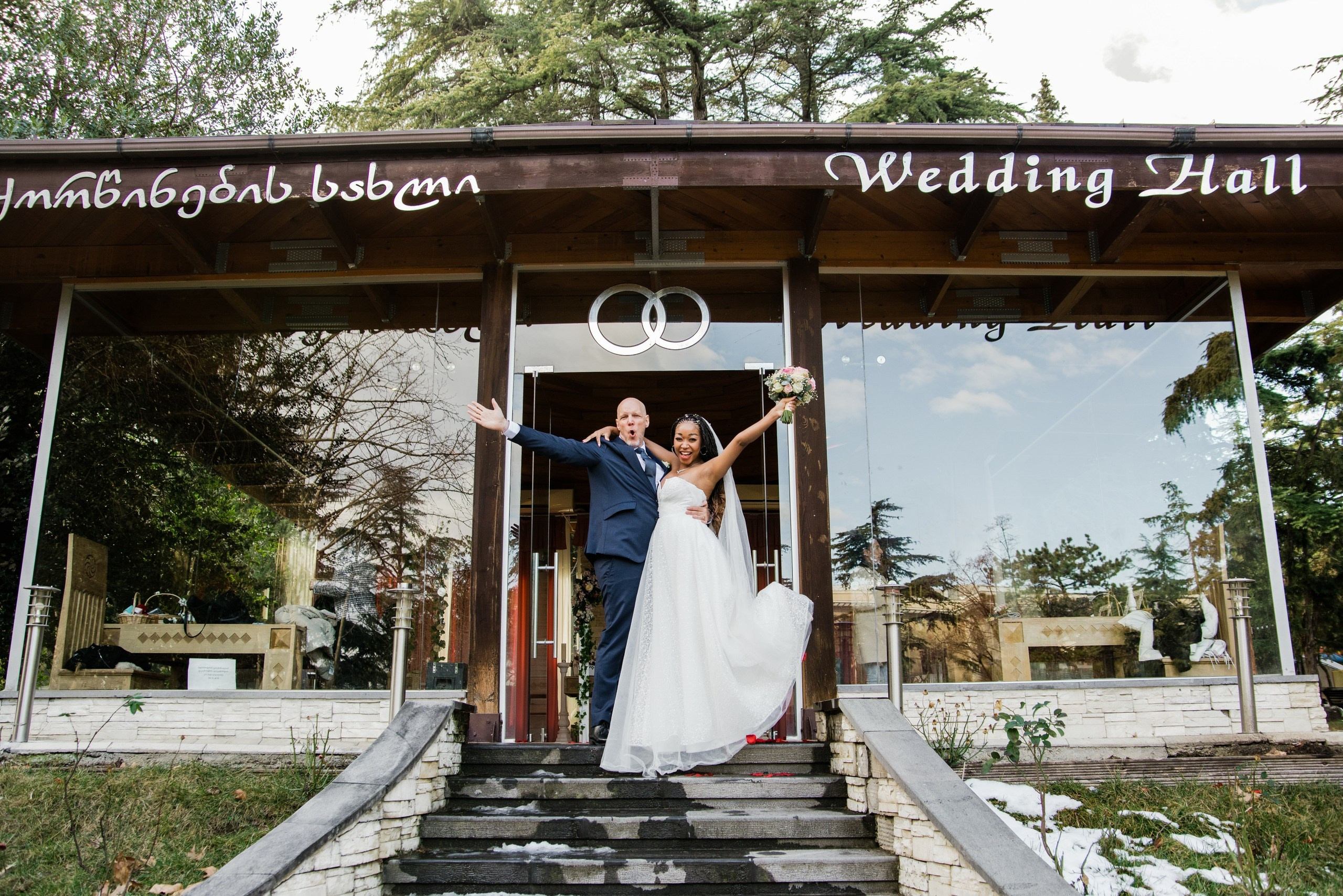 Брак в Грузии для иностранцев с церемонией во Дворце. Арт Ивент Студио — Самое рейтинговое свадебное агентство в Грузии