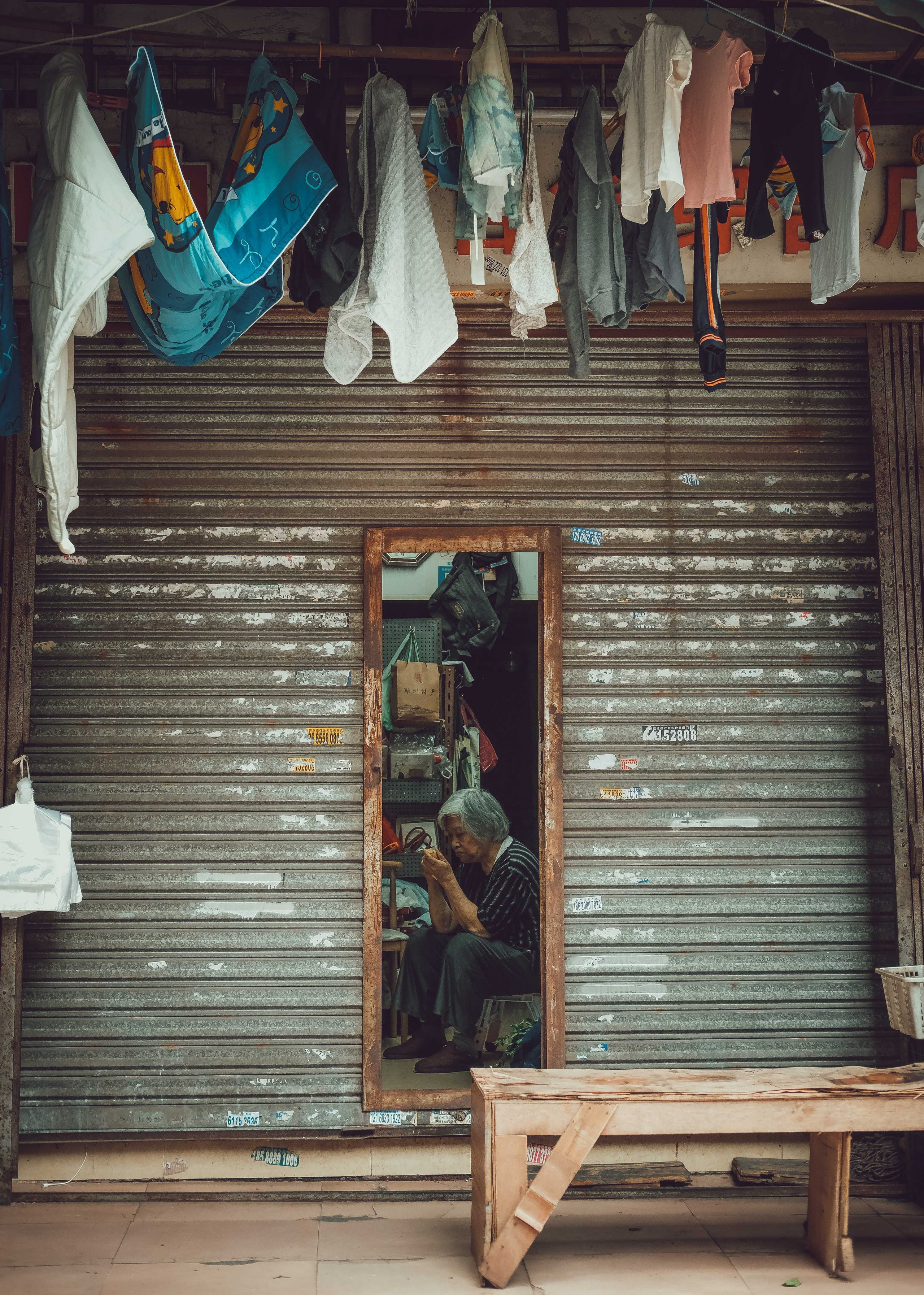 Yue Xiu Qu Street Photography in Guangzhou City | 广州市. 中国街头摄影 | The Streets of China Through My Eyes | 深圳