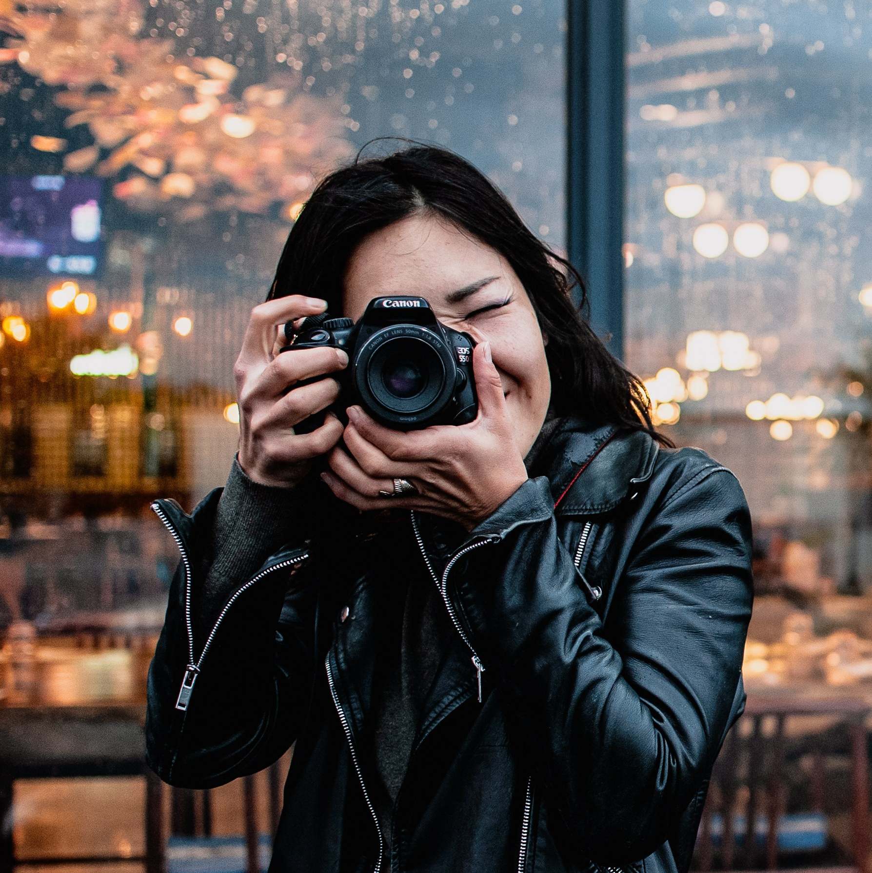 Contact. Photographe professionnelle à Poitiers, Tours et Châtellerault | Studio photo entre Poitiers et Tours – portraits, familles, entreprises, ma