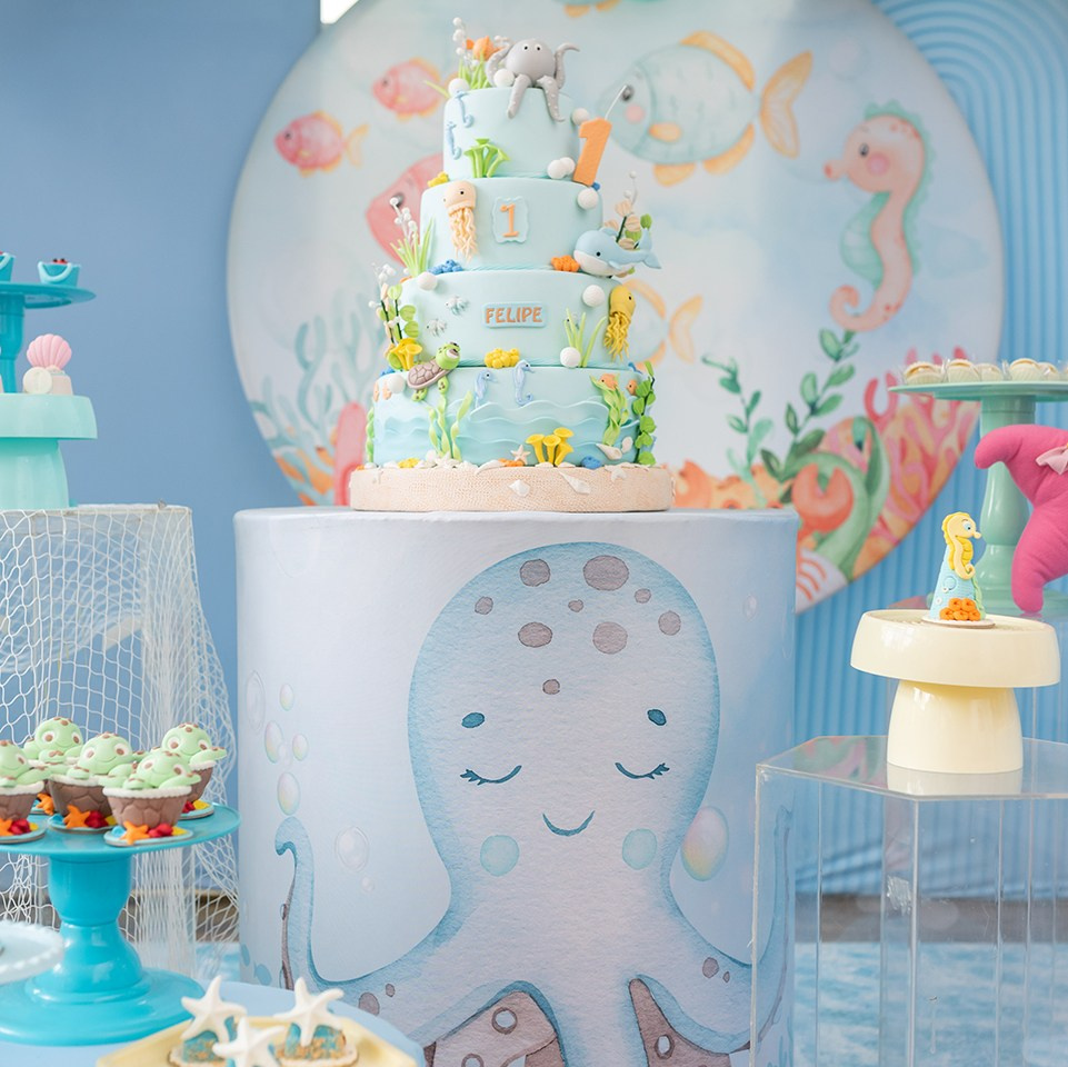 Bolo temático de fundo do mar em festa infantil de 1 ano em Botafogo, Rio de Janeiro