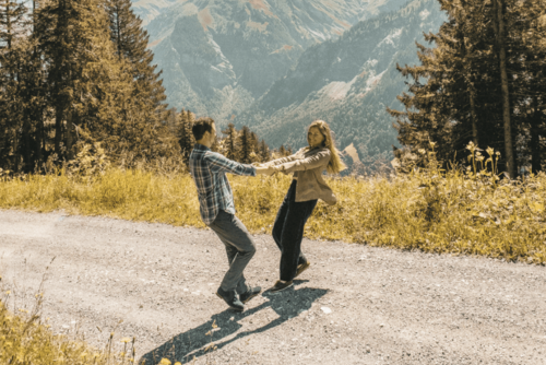 Hochzeit. Eure authentischen Familien- & Newbornmomente –erzählt in Fotos & Videos