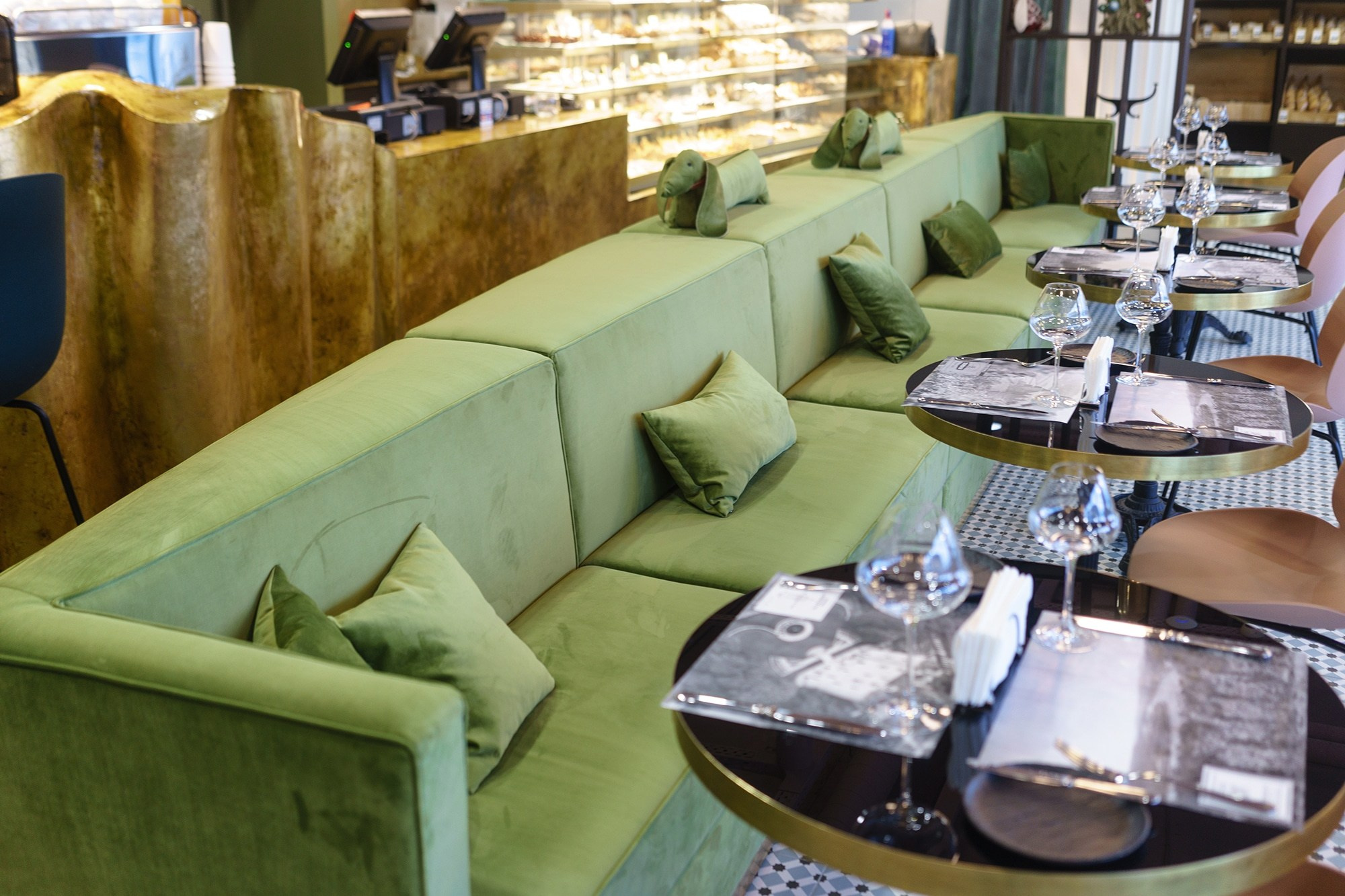 BRIOCHE BISTRO. Interior Design & 3D Rendering | Alena Bulataya Design Buro
