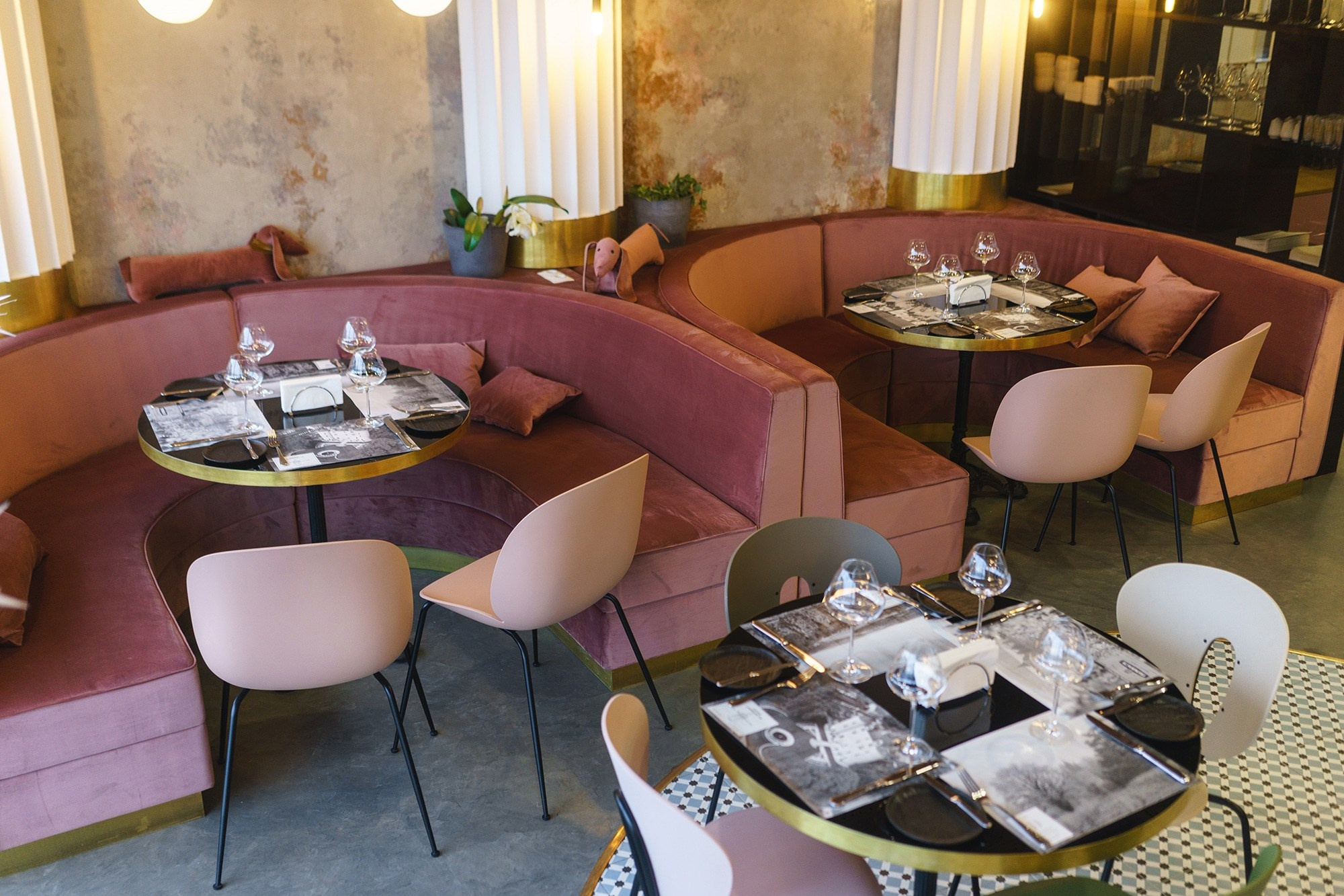 BRIOCHE BISTRO. Interior Design & 3D Rendering | Alena Bulataya Design Buro