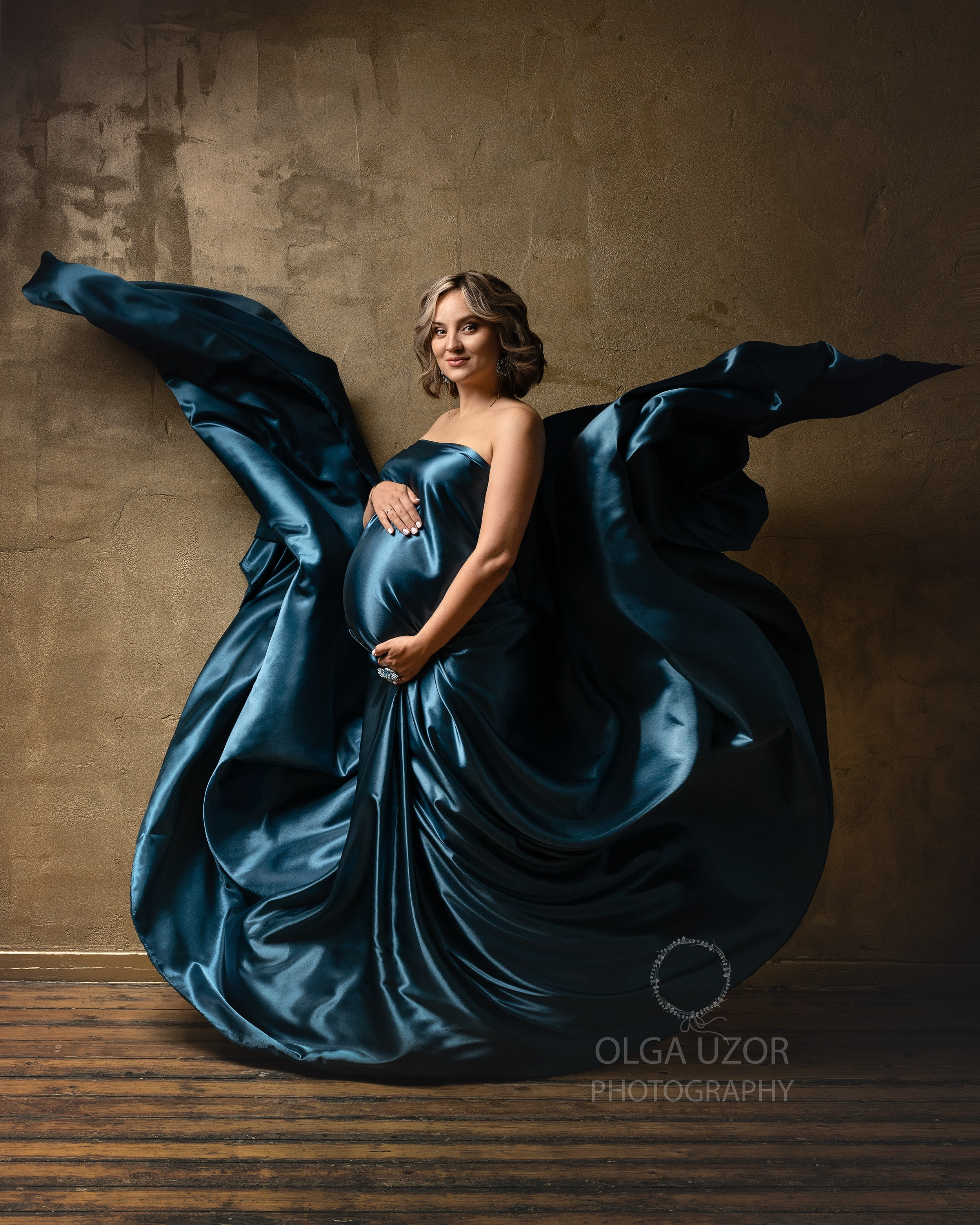 Dresses. Stevenage, Hertfordshire family, maternity and newborn photographer