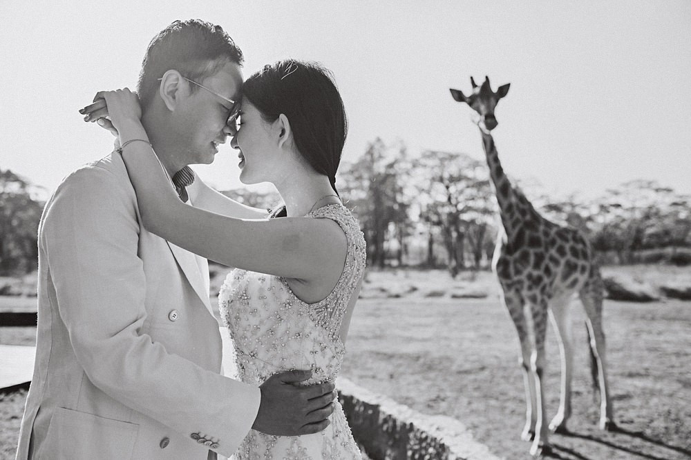 Destination Kenya pre-wedding photographer with Chinese couple