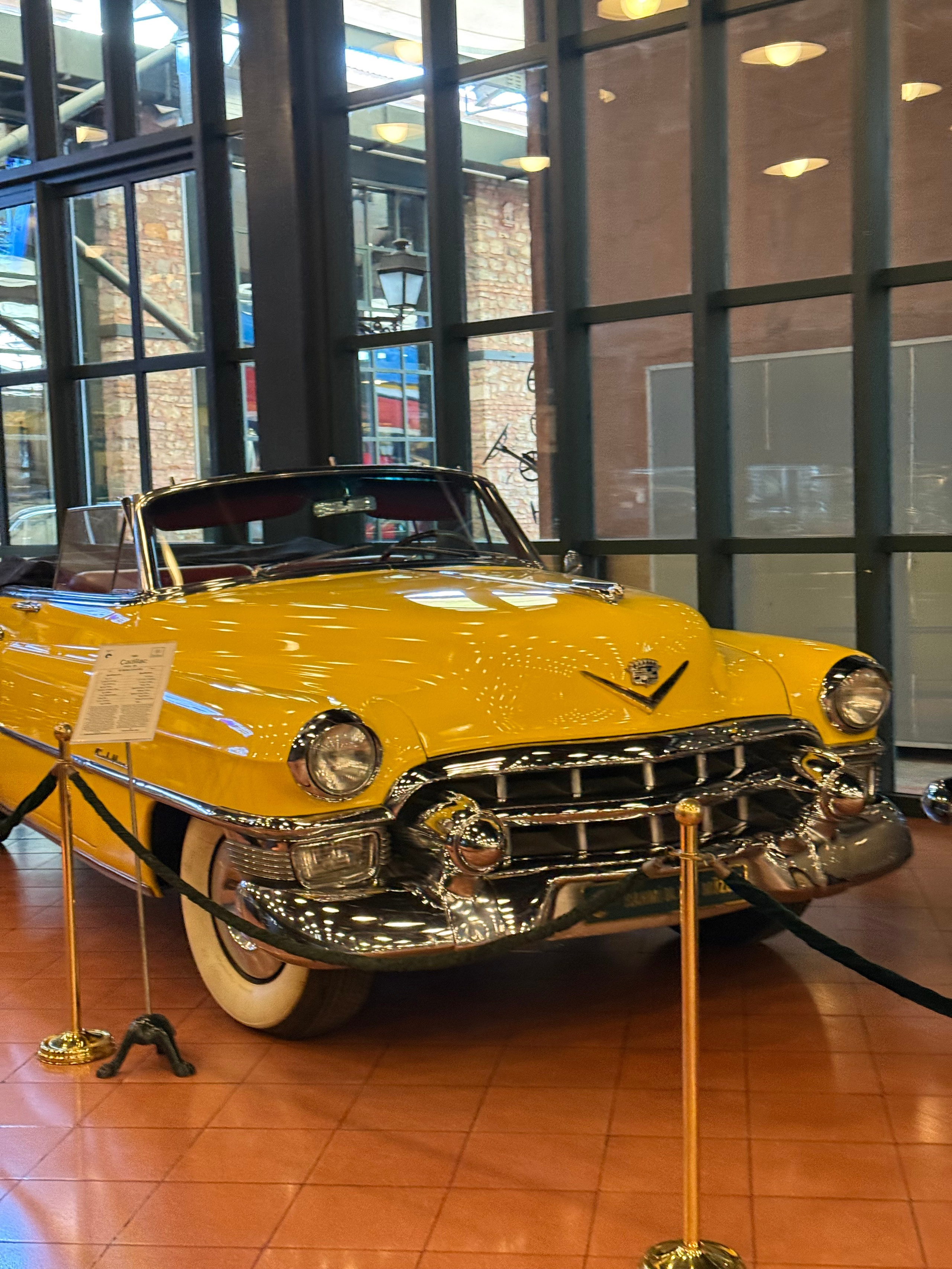 9 Tage in der Türkei: Entspannt und locker. Zwei Tage in jeder Stadt: Istanbul, Antalya, Kaş und ein Villenaufenthalt mit Bergblick