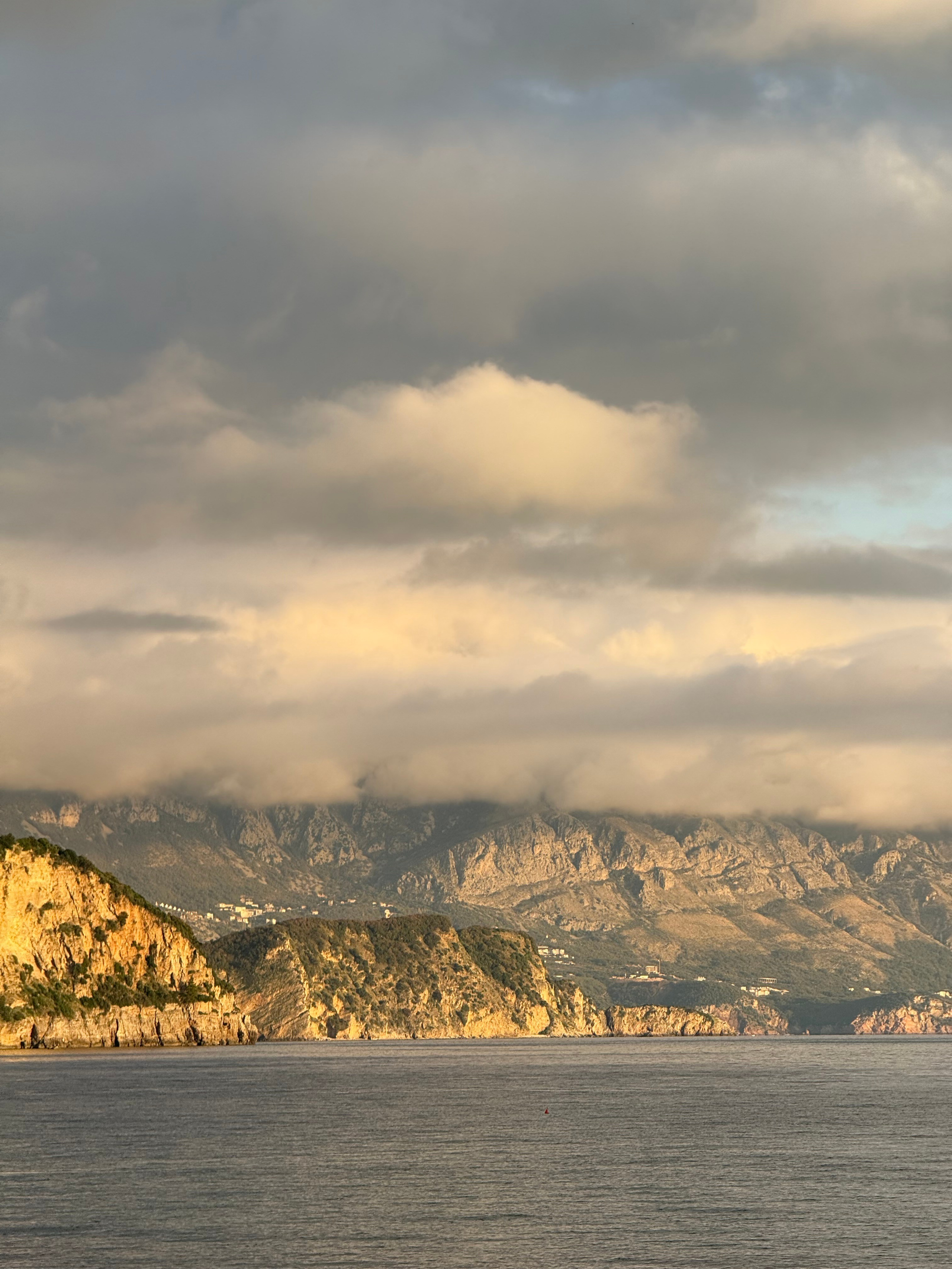 The top 5 beaches in Budva that you need to visit