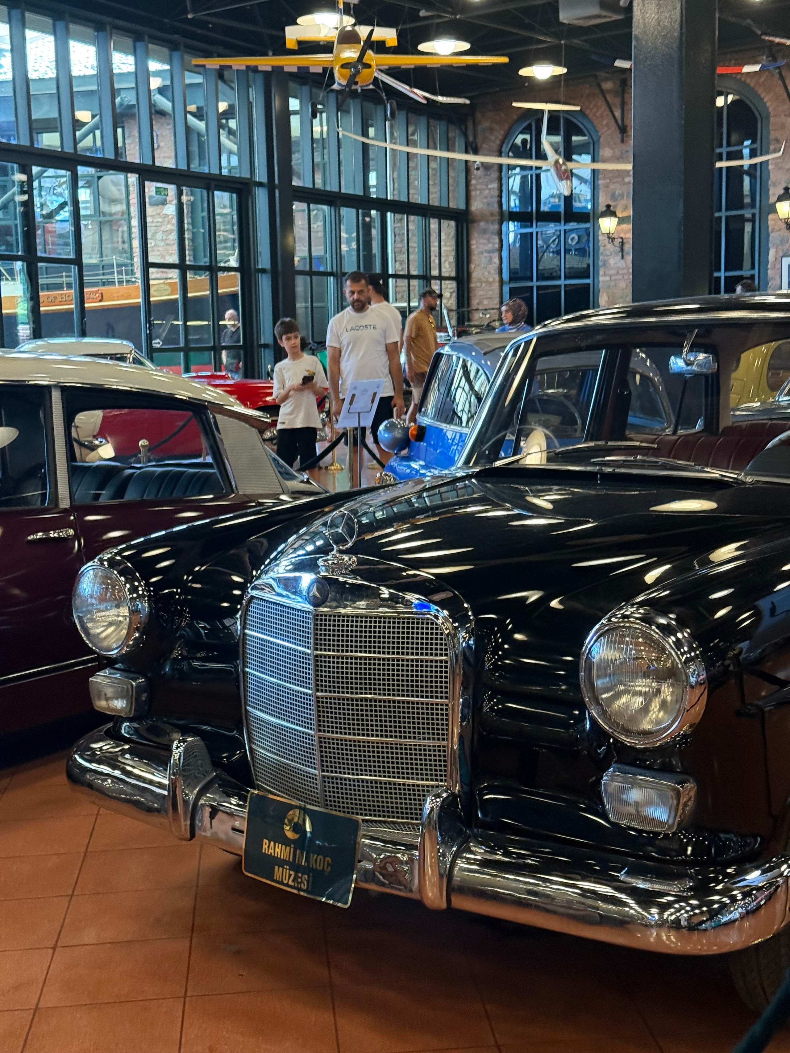 9 Tage in der Türkei: Entspannt und locker. Zwei Tage in jeder Stadt: Istanbul, Antalya, Kaş und ein Villenaufenthalt mit Bergblick