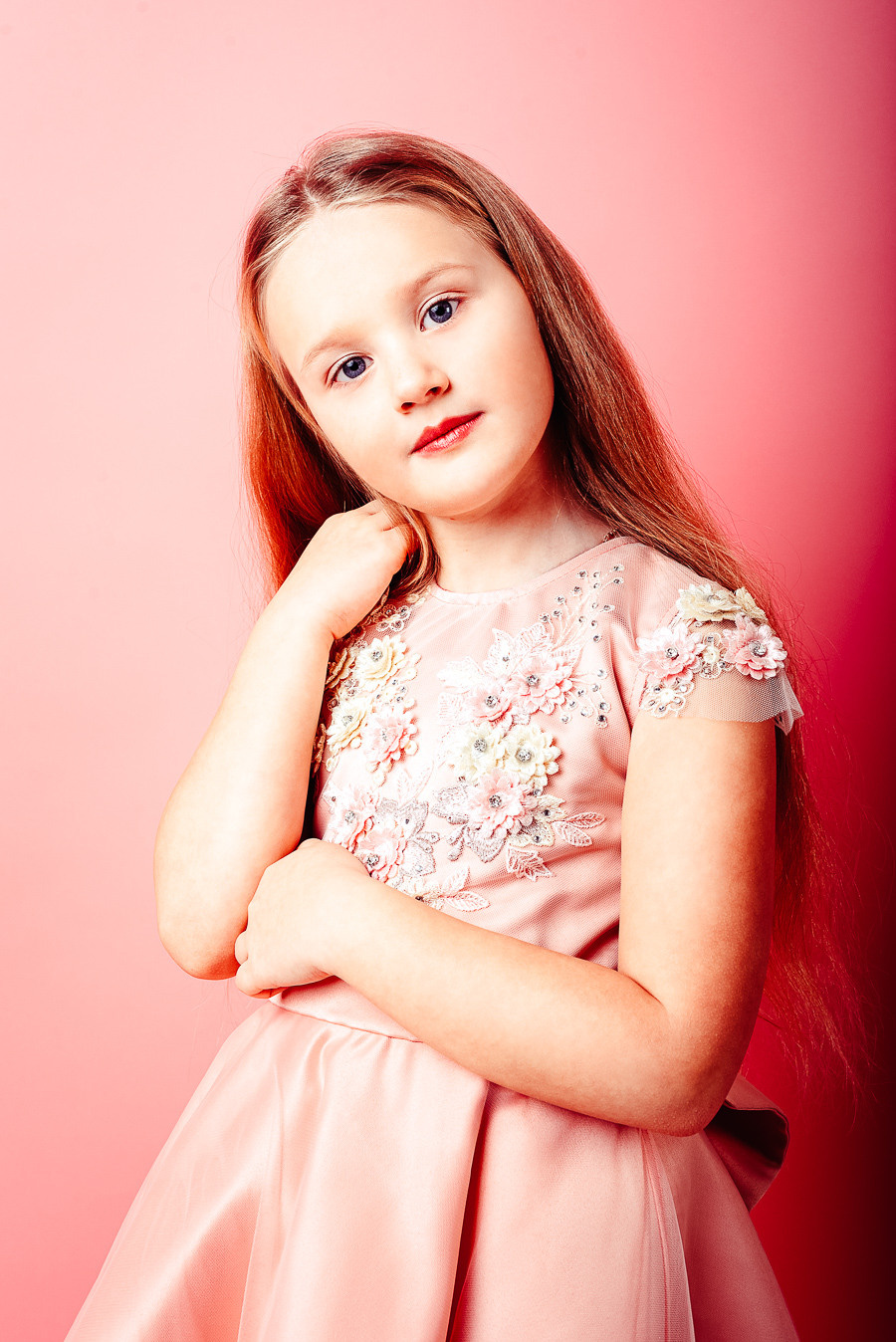 Дитячі і сімейні фотографії фотограф Максим Семенюк в Нікополі. Фотограф Київ Дніпро Запоріжжя Нікополь Олександрія Кривий ріг Покров