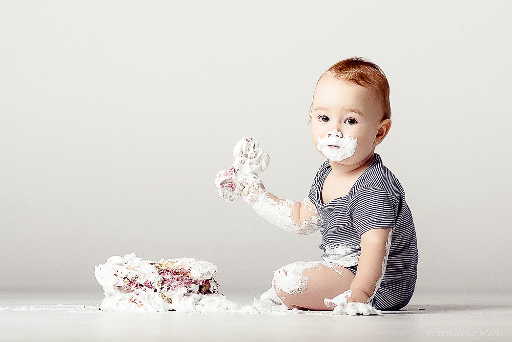 Дитячі і сімейні фотографії фотограф Максим Семенюк в Нікополі. Фотограф Київ Дніпро Запоріжжя Нікополь Олександрія Кривий ріг Покров