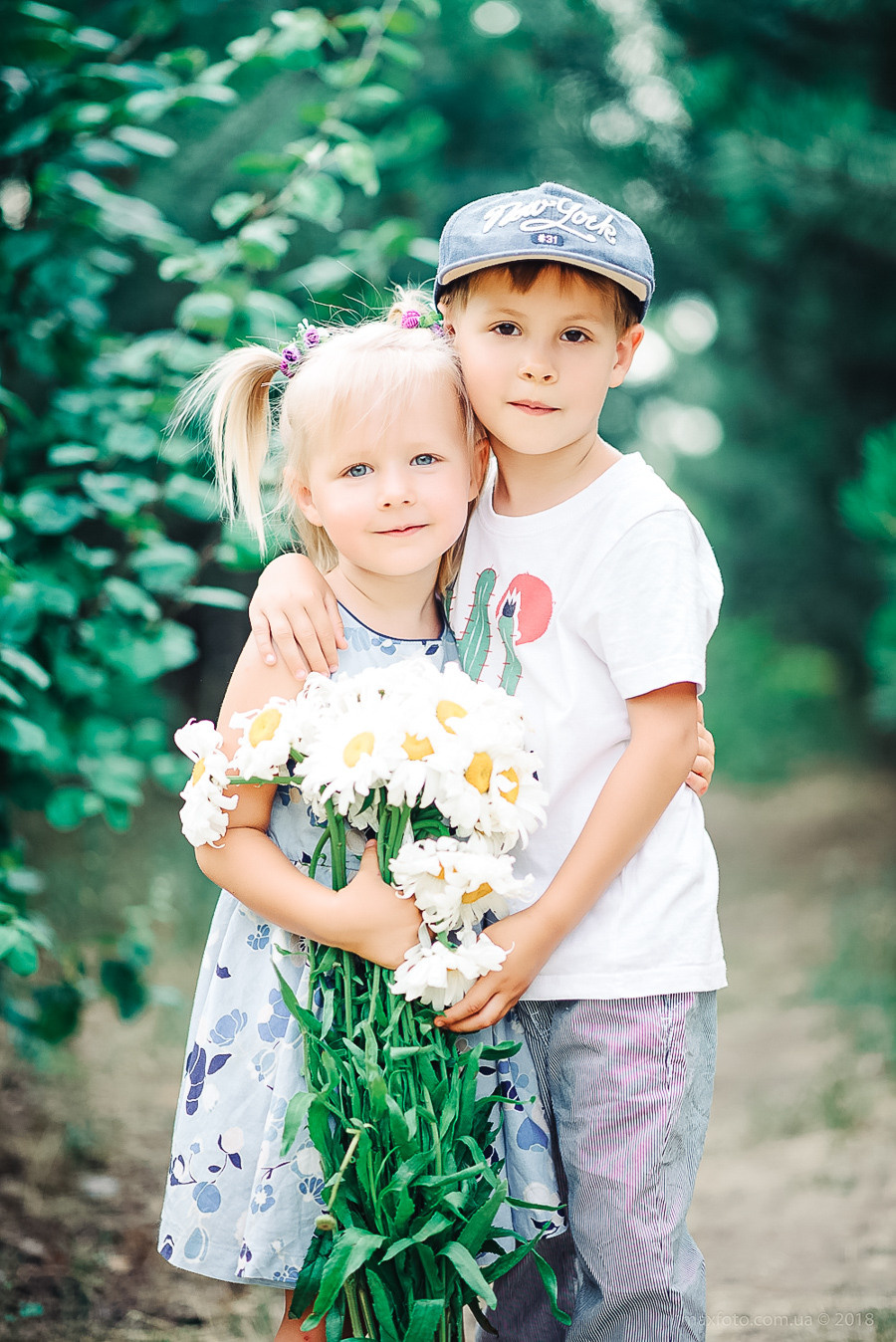 Дитячі і сімейні фотографії фотограф Максим Семенюк в Нікополі. Фотограф Київ Дніпро Запоріжжя Нікополь Олександрія Кривий ріг Покров