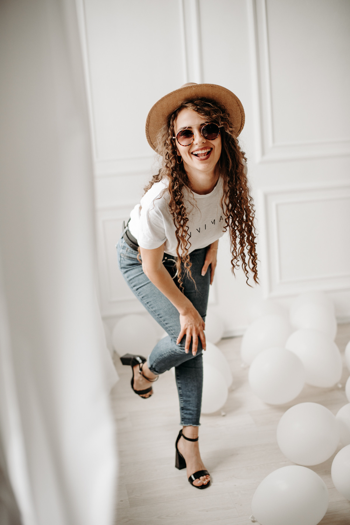 Портрети в фотостудії в Нікополі Дніпрі Запоріжжі Покрові Марганці. Фотограф Київ Дніпро Запоріжжя Нікополь Олександрія Кривий ріг Покров