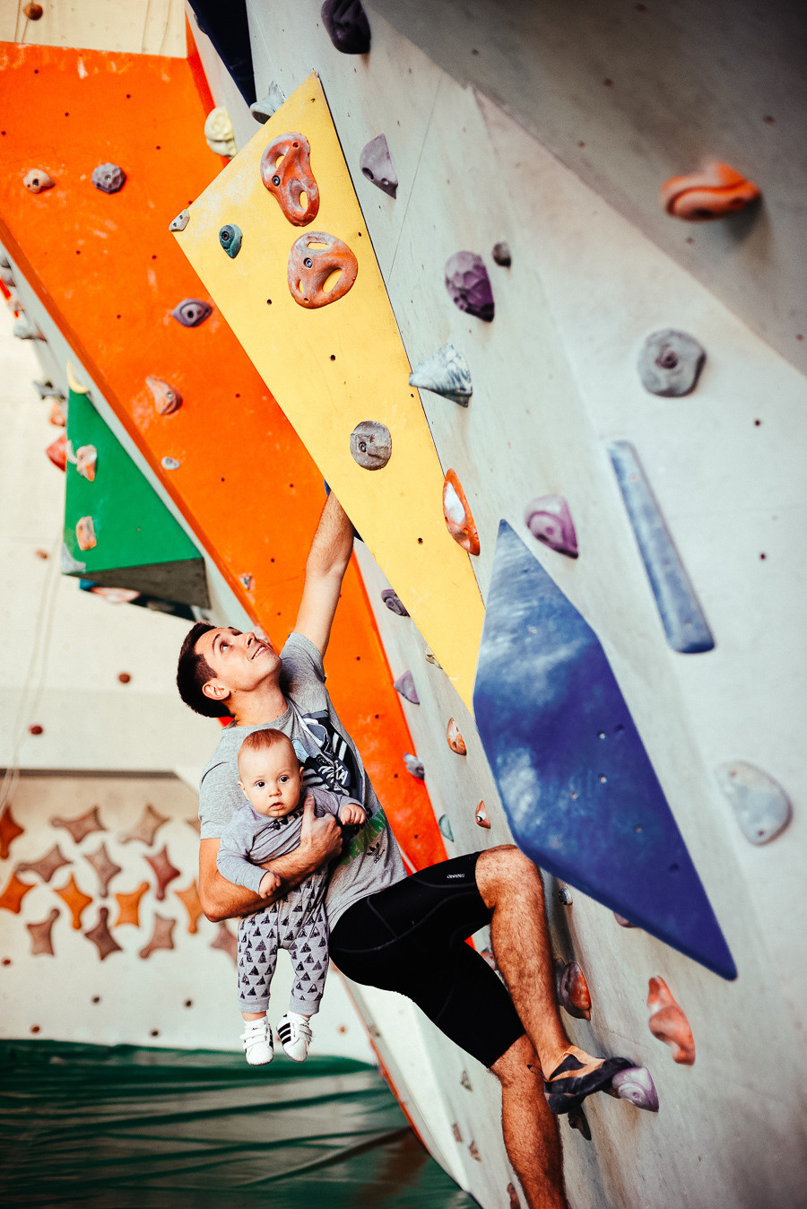 Дитячі і сімейні фотографії фотограф Максим Семенюк в Нікополі. Фотограф Київ Дніпро Запоріжжя Нікополь Олександрія Кривий ріг Покров