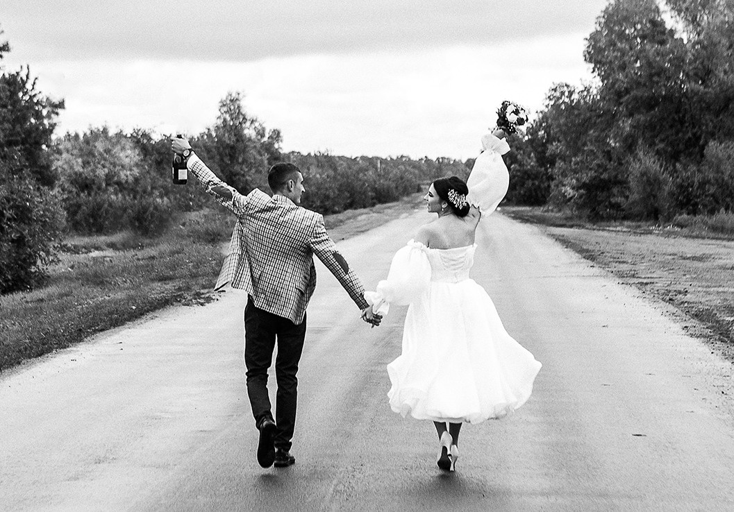 Свадебные фотосессии для молодоженов. Весільний та сімейний фотограф Харків