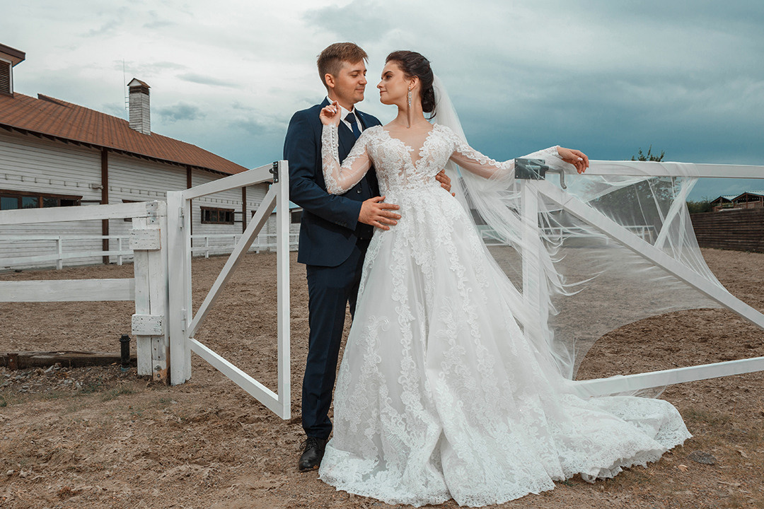 Свадебные фотосессии для молодоженов. Весільний та сімейний фотограф Харків