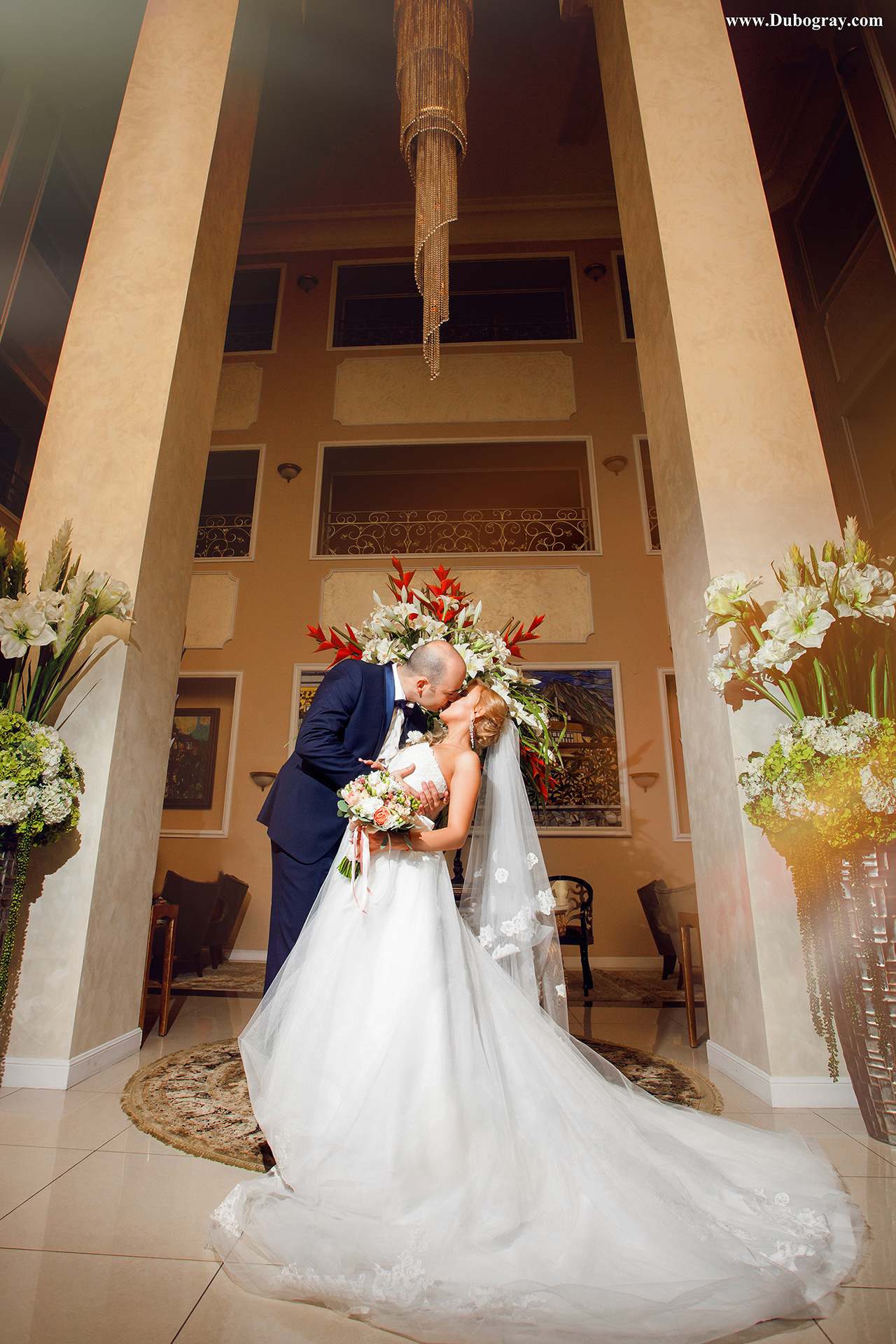 Свадебные фотосессии для молодоженов. Весільний та сімейний фотограф Харків