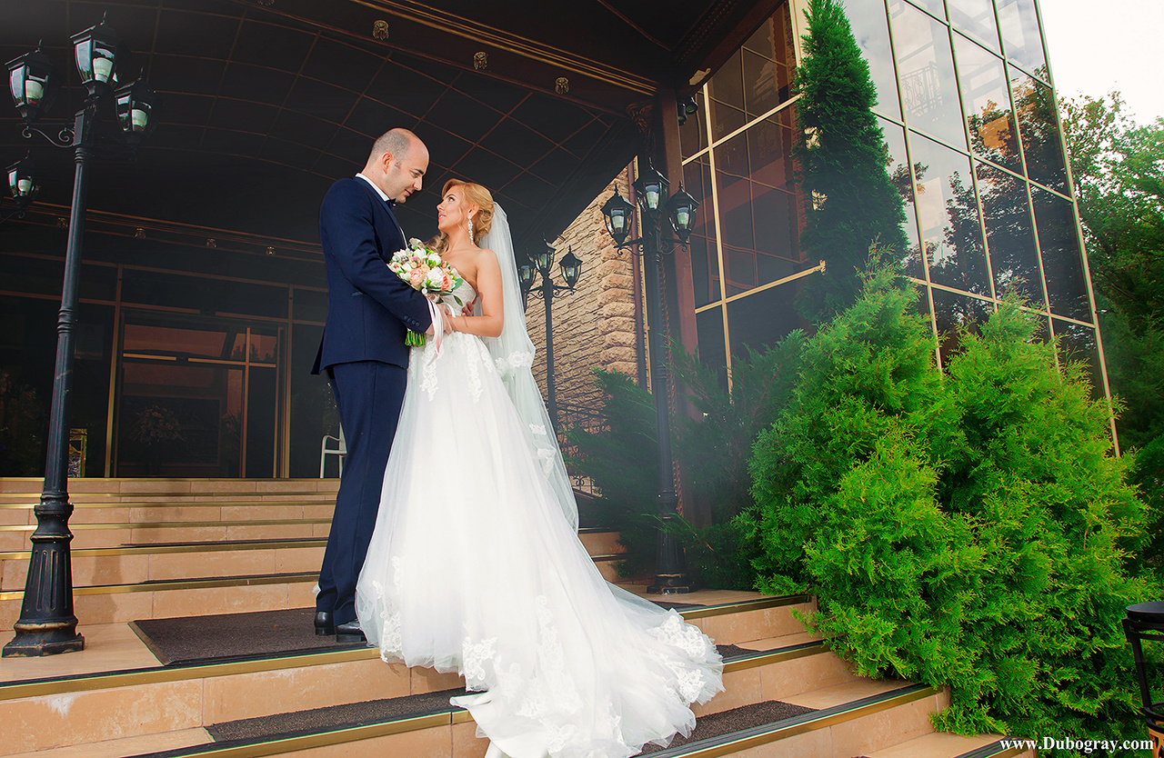 Свадебные фотосессии для молодоженов. Весільний та сімейний фотограф Харків