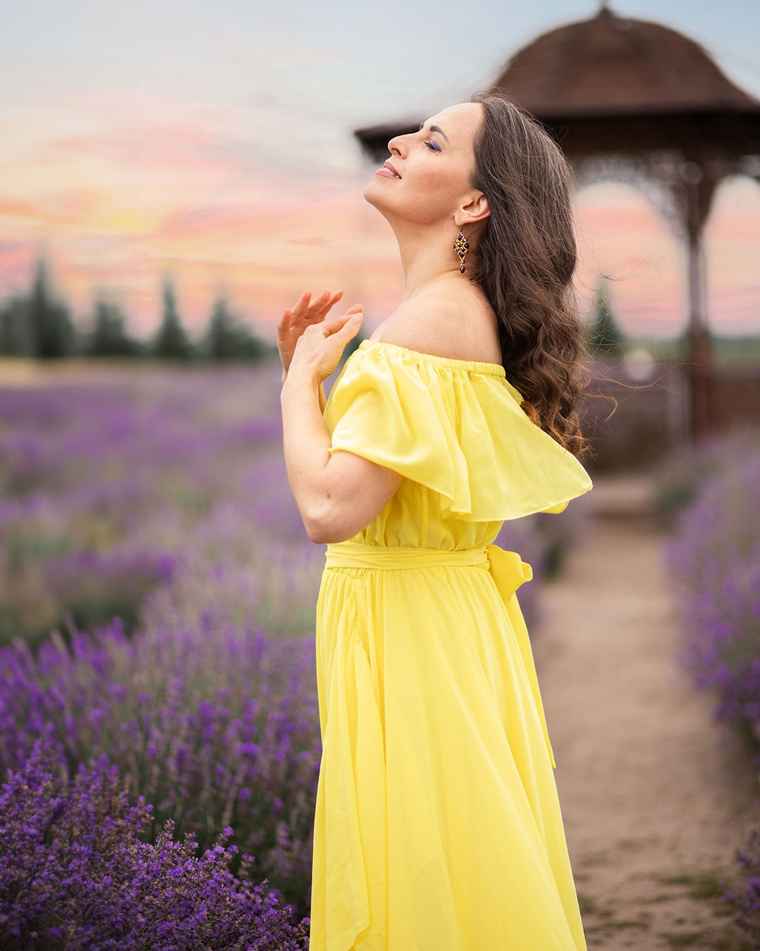 Жіноча фотозйомка в лаванді «Місцевий Прованс». Сімейний та дитячий фотограф Київ, Ірпінь, Буча — Галина Пивоварова