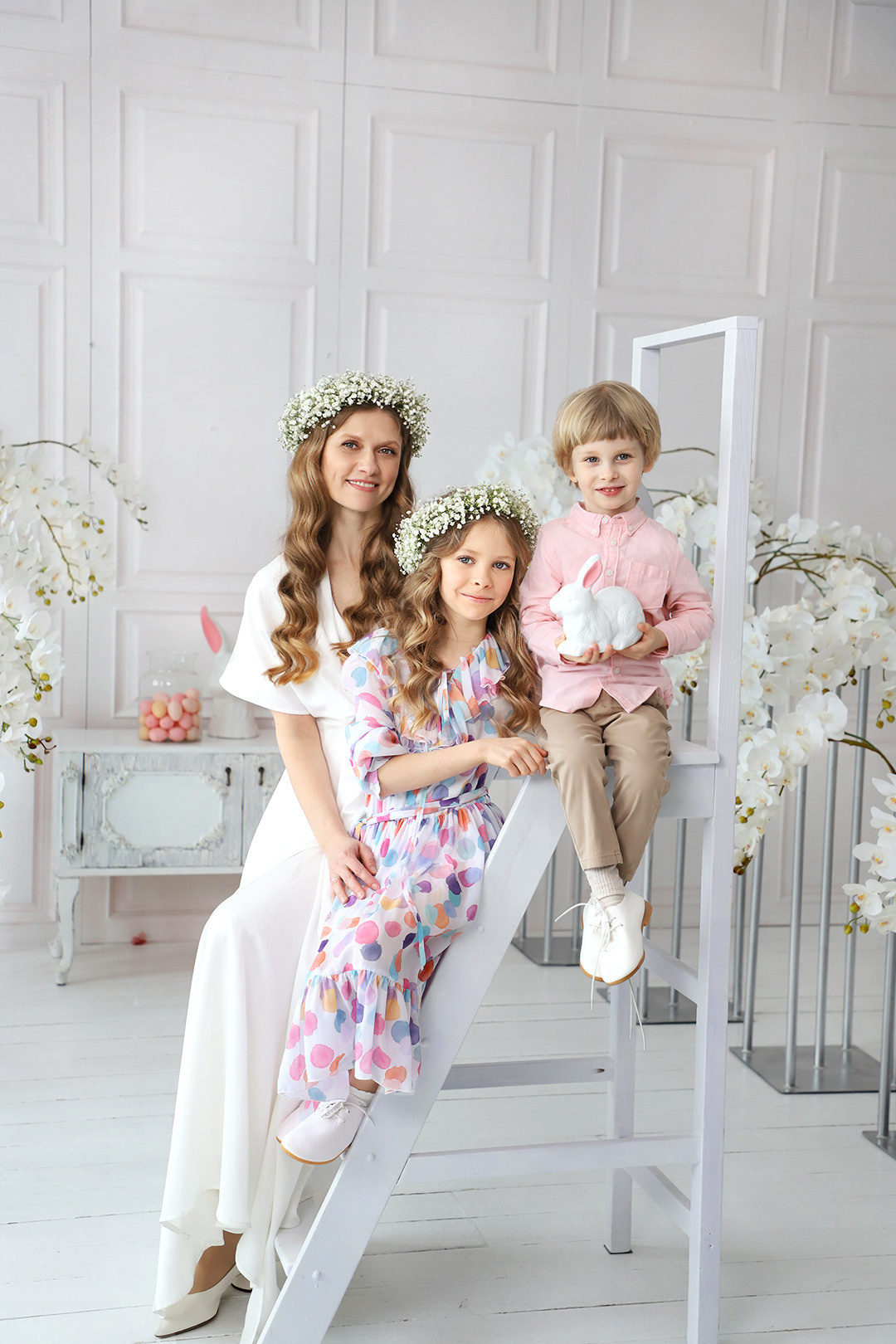 Великодня фотозйомка Ольги з Нікіткою та Настьоною. Сімейний та дитячий фотограф Київ, Ірпінь, Буча — Галина Пивоварова