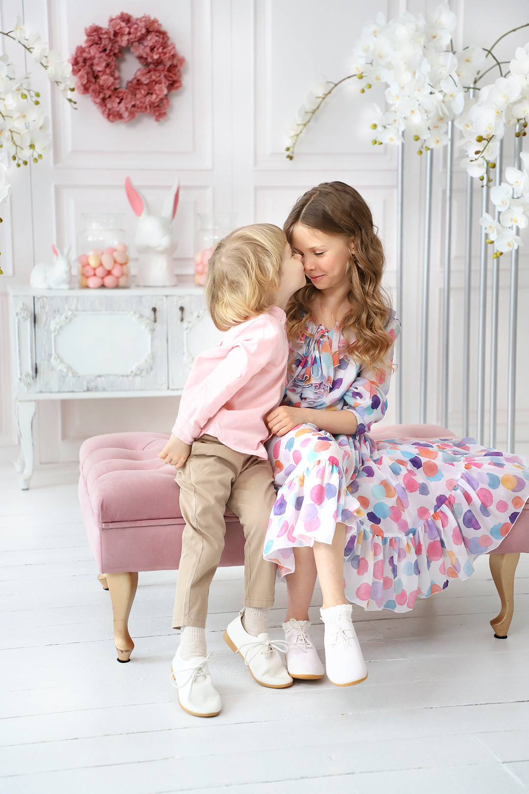 Великодня фотозйомка Ольги з Нікітою та Настьоною. Сімейний та дитячий фотограф Київ, Ірпінь, Буча — Галина Пивоварова