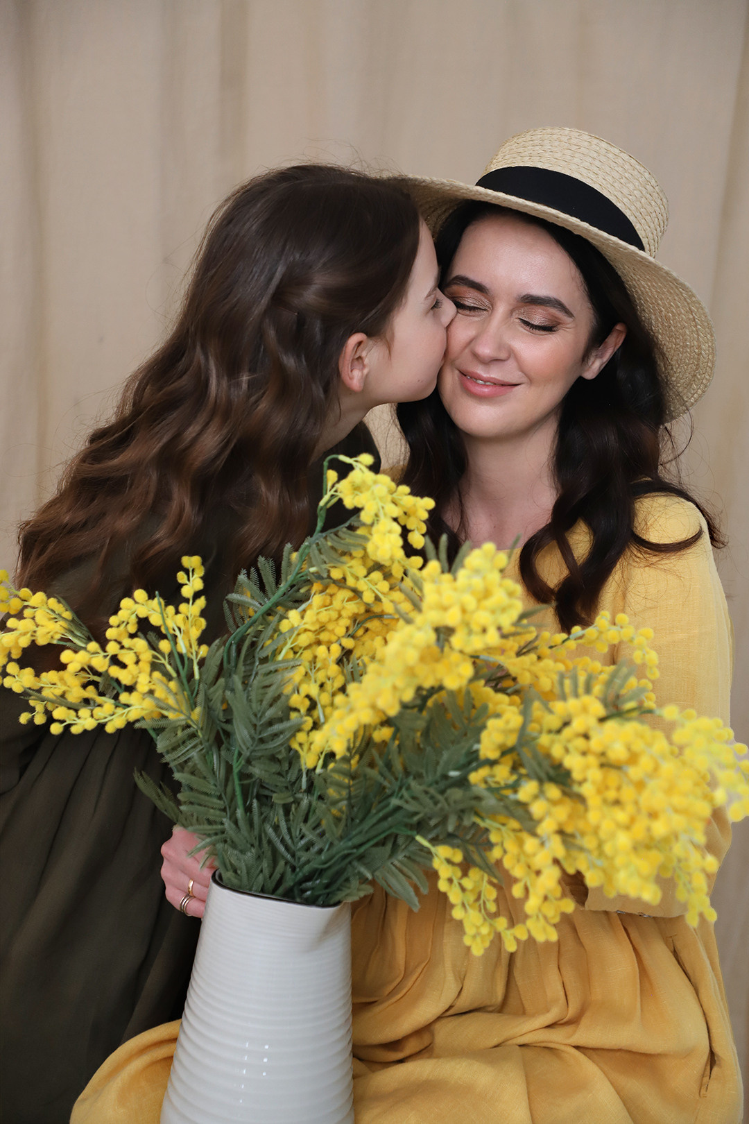 Великодня фотозйомка Тетяни і Дашулі. Сімейний та дитячий фотограф Київ, Ірпінь, Буча — Галина Пивоварова