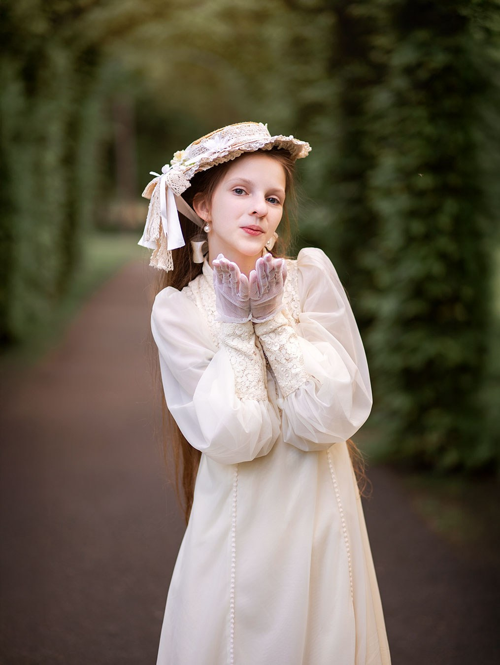 Фотопрогулянка з Юлею «По сторінкам роману едвардіанської епохи». Сімейний та дитячий фотограф Київ, Ірпінь, Буча — Галина Пивоварова