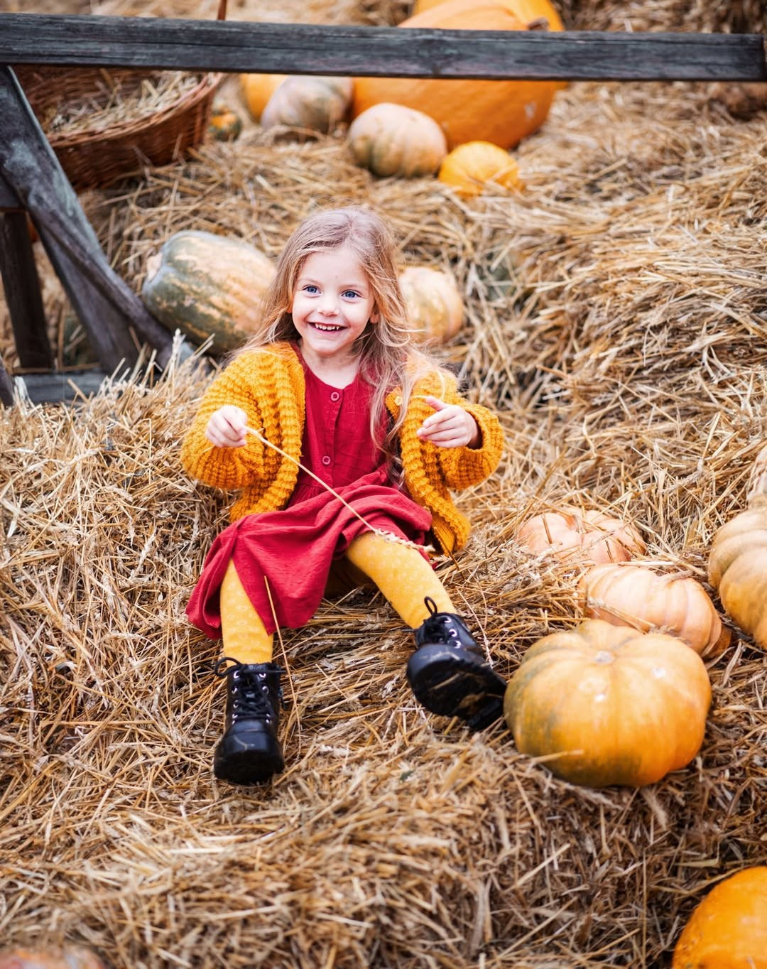 Осіння фотозйомка «Казкова осінь» з Даринкою. Сімейний та дитячий фотограф Київ, Ірпінь, Буча — Галина Пивоварова