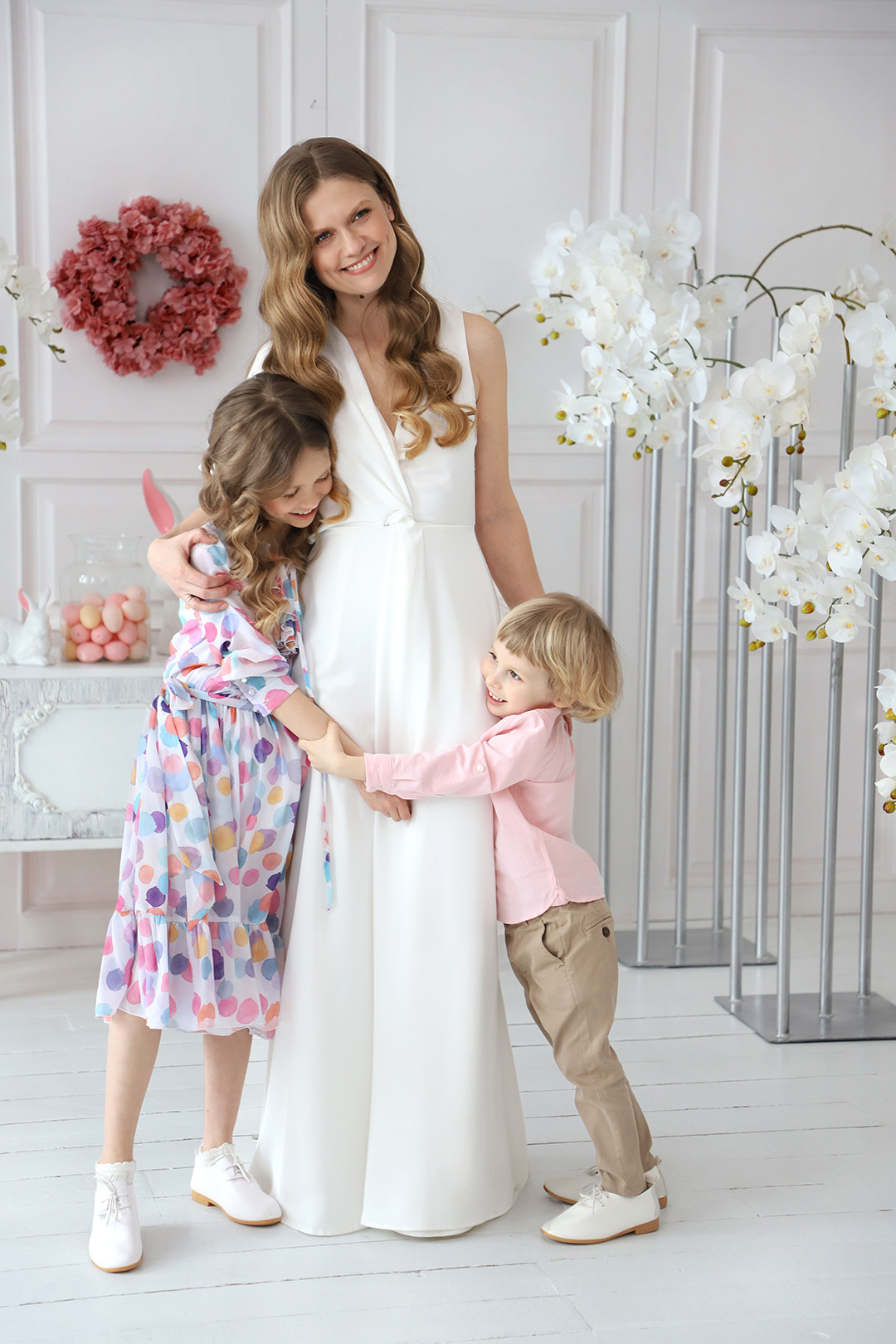 Великодня фотозйомка Ольги з Нікітою та Настьоною. Сімейний та дитячий фотограф Київ, Ірпінь, Буча — Галина Пивоварова