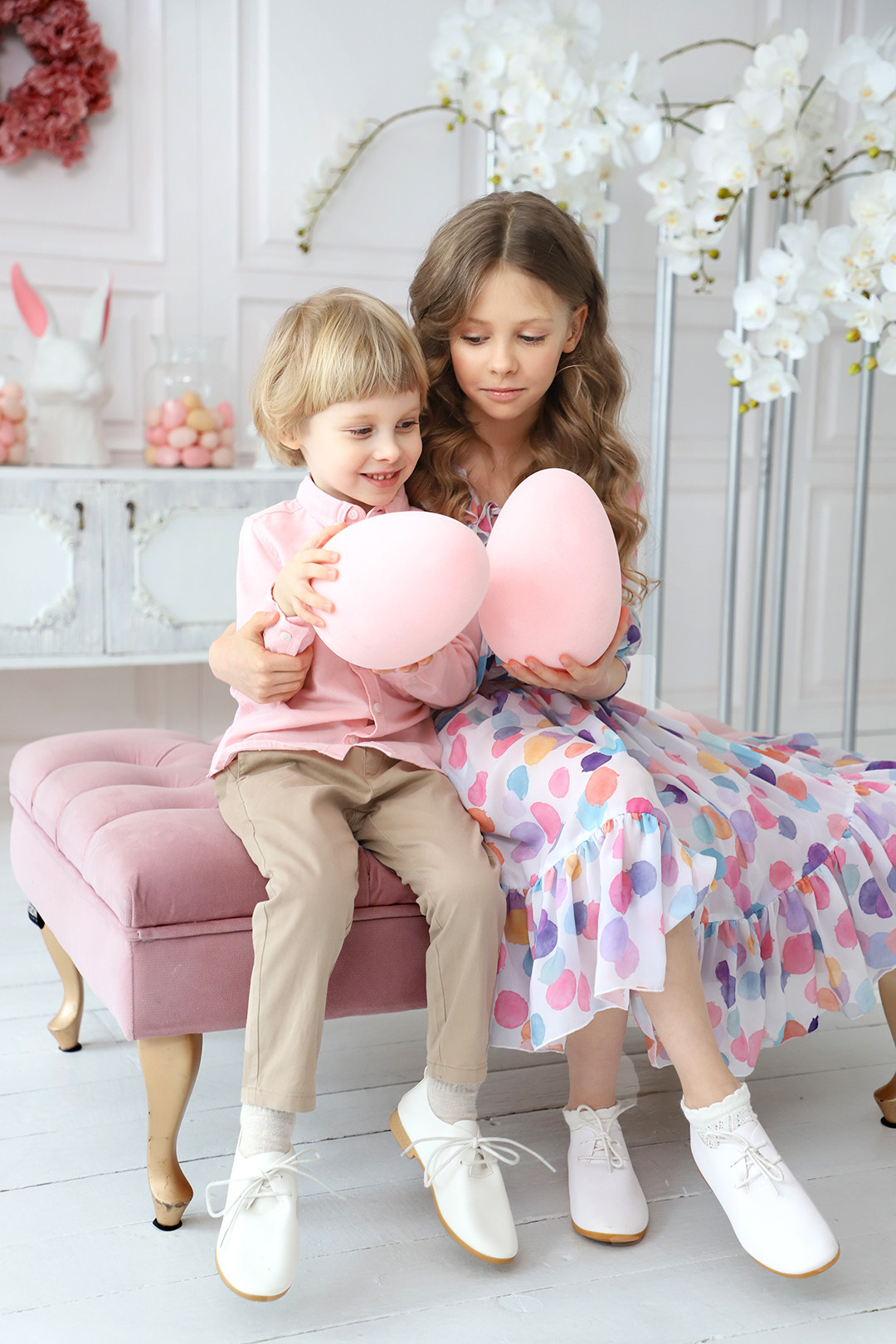 Великодня фотозйомка Ольги з Нікітою та Настьоною. Сімейний та дитячий фотограф Київ, Ірпінь, Буча — Галина Пивоварова