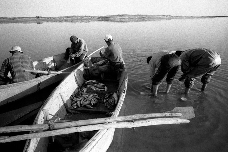 Joint work of the 'fishermen' of Karashalan and Bogen, Aralsk district, Kyzyl-Orda region, Kazakhstan. August 2001