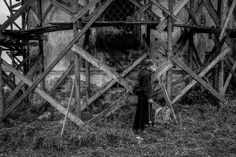 Dmitriy Cherba / Verigi. Noga Creative Union