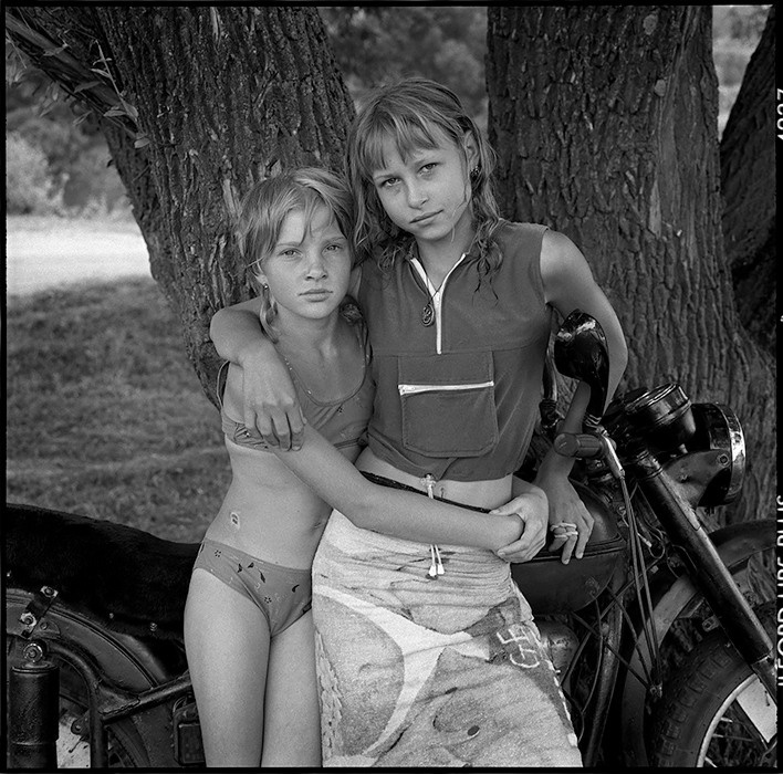 Яна и Женя, Брянская область, Россия. 2006