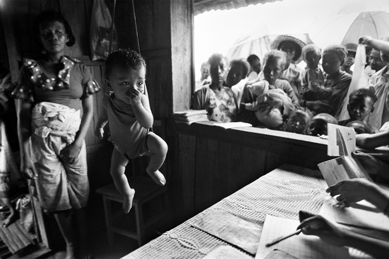Weighing, Vohipeno, Vatovavy-Fitovinany region, Fianarantsoa province, Republic of Madagascar. 2003
